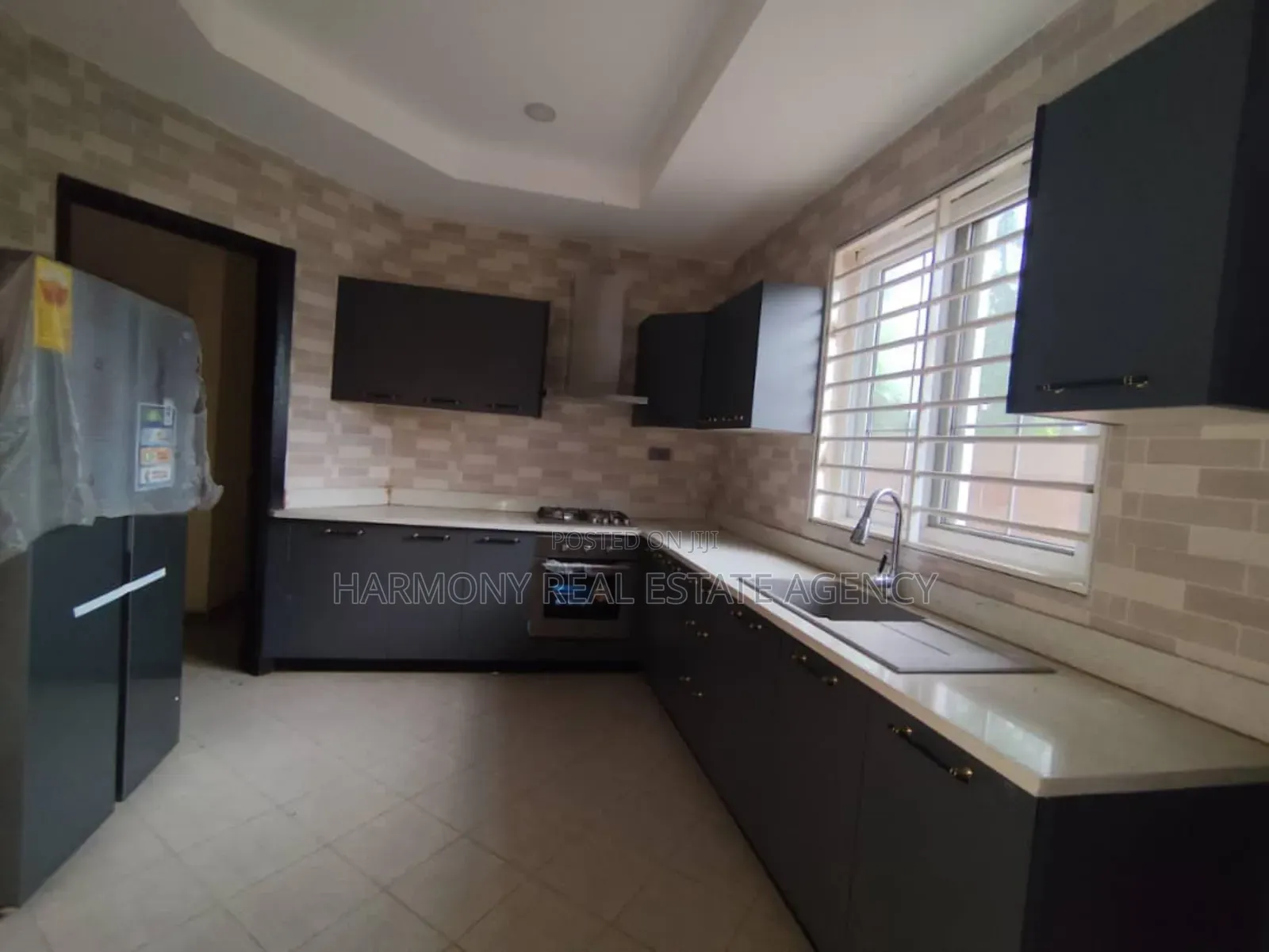 4bdrm House in Airport Residential Area for rent