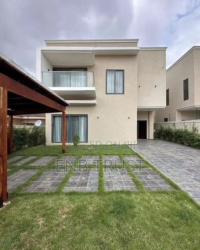 4bdrm House in East Legon Hills, School Junction for sale