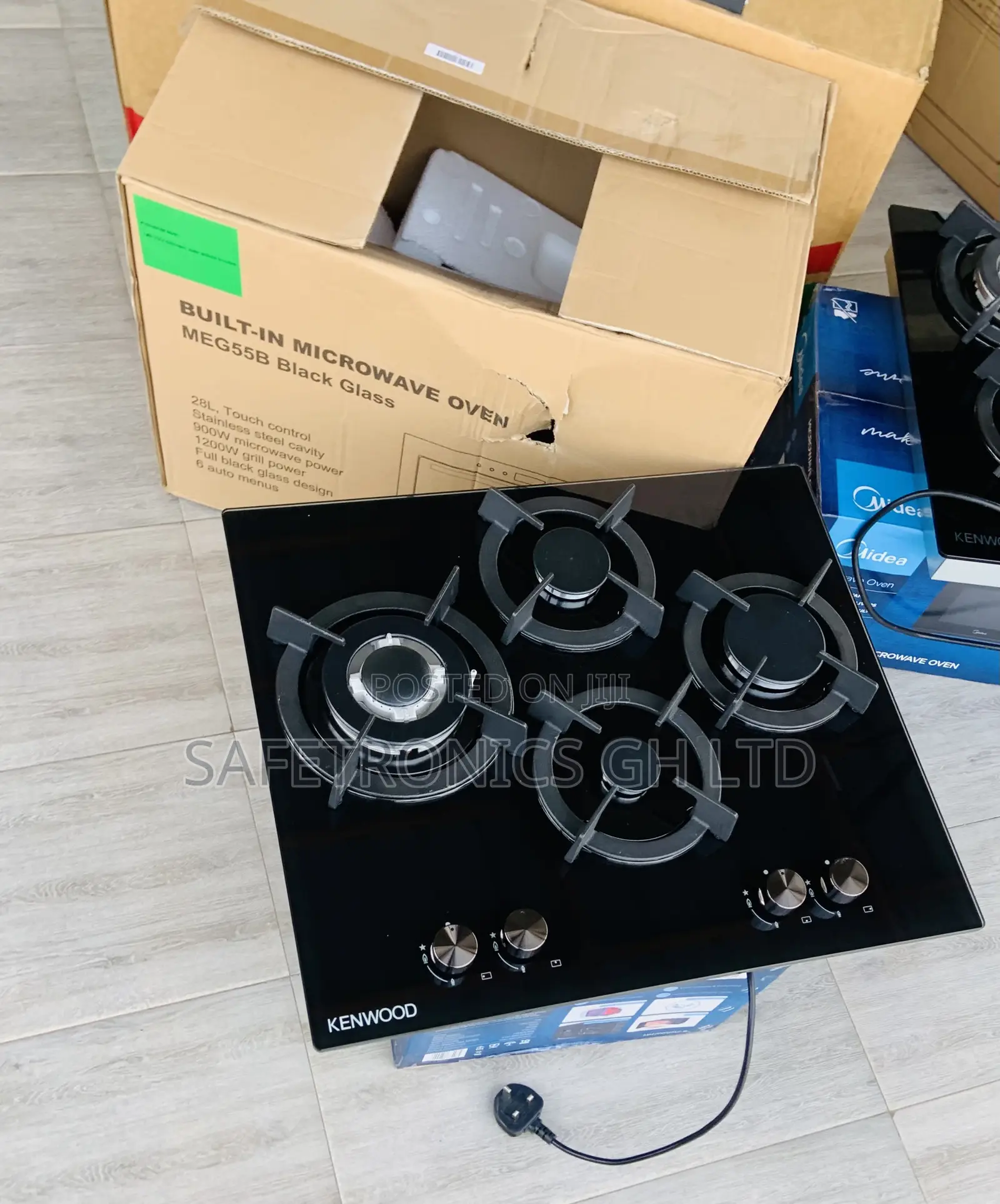 Correct Black 60cm 4 Gas Tempered Glass Ceramic Cooker