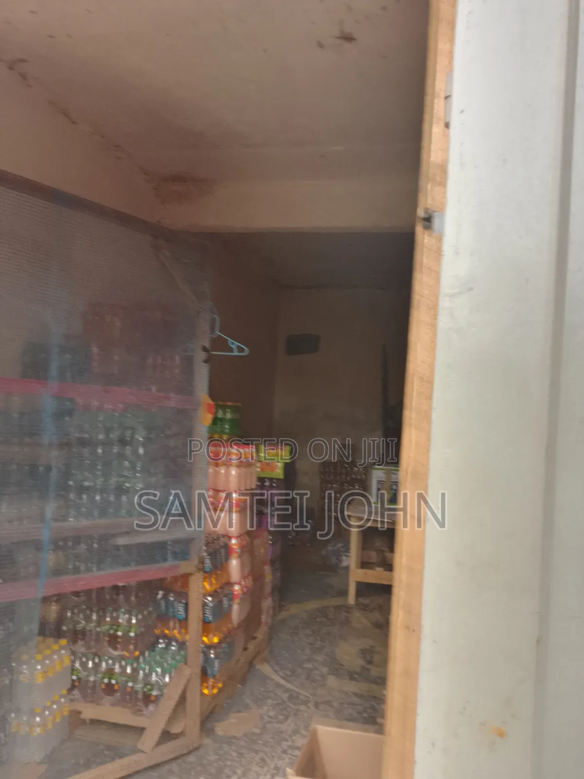 Warehouse for Rent at Madina
