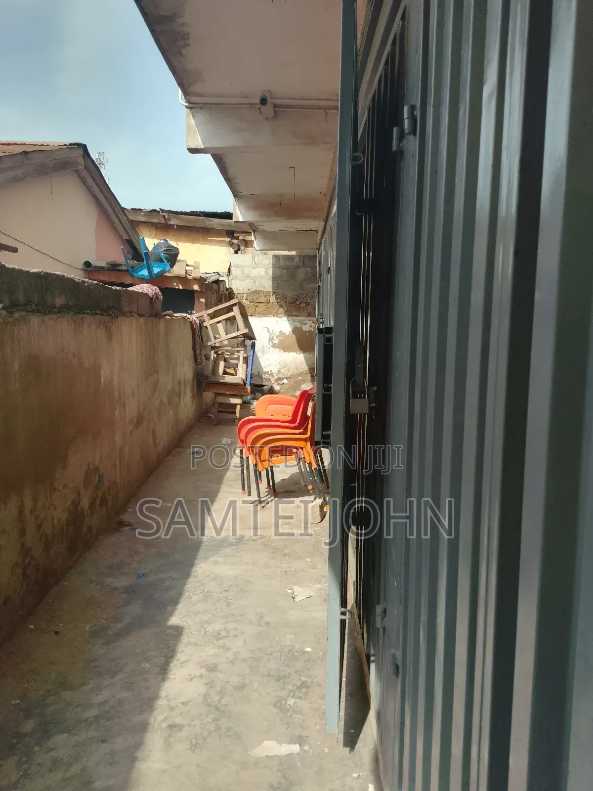 Warehouse for Rent at Madina