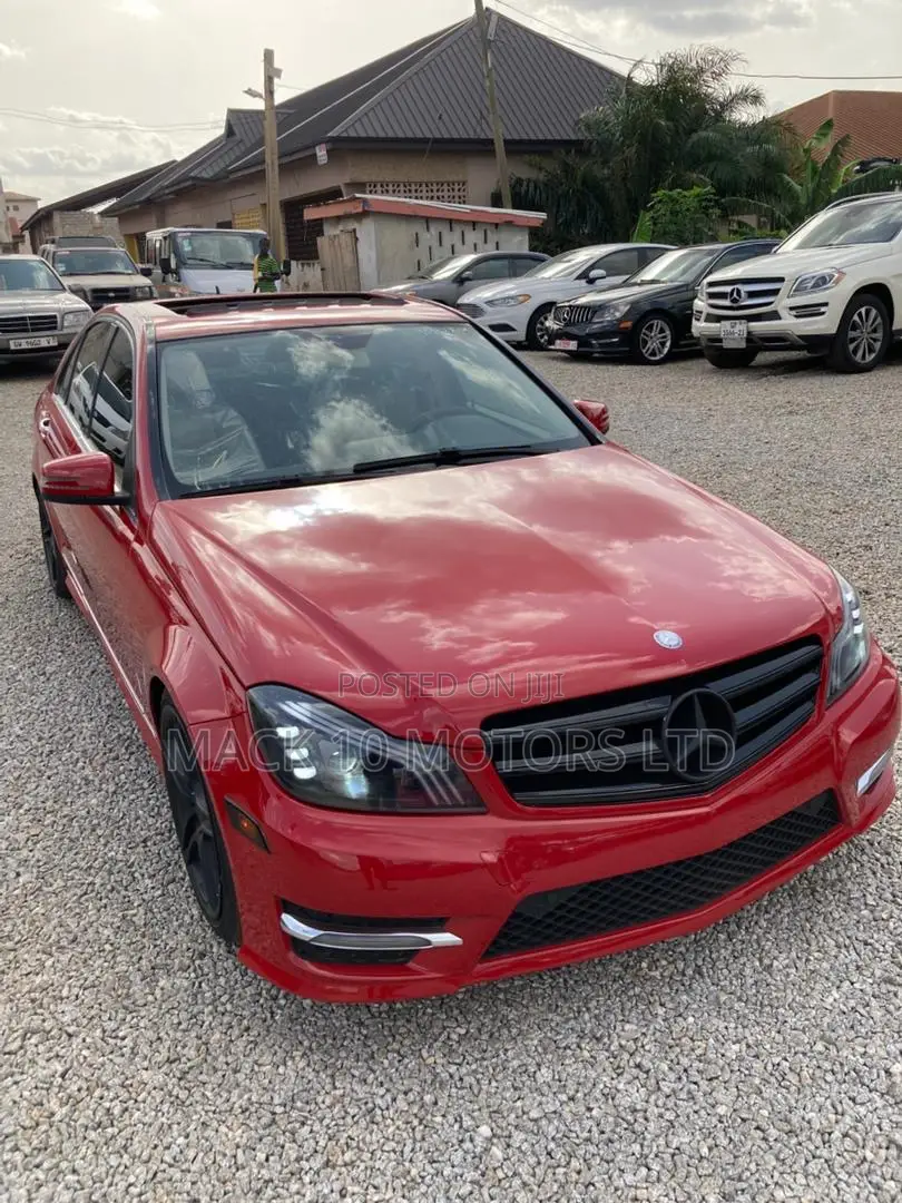 Mercedes-Benz C250 2014 Red