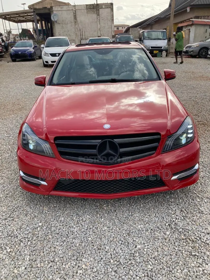 Mercedes-Benz C250 2014 Red