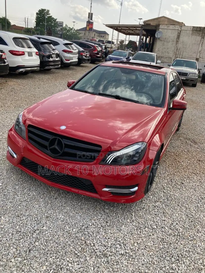 Mercedes-Benz C250 2014 Red