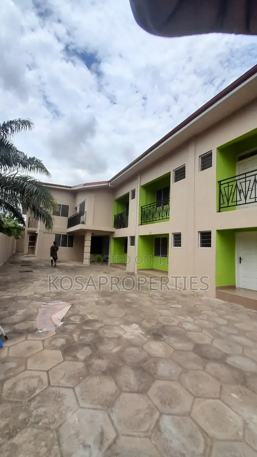 20bdrm House in Hacho Ecomoc, ECOMOG for sale