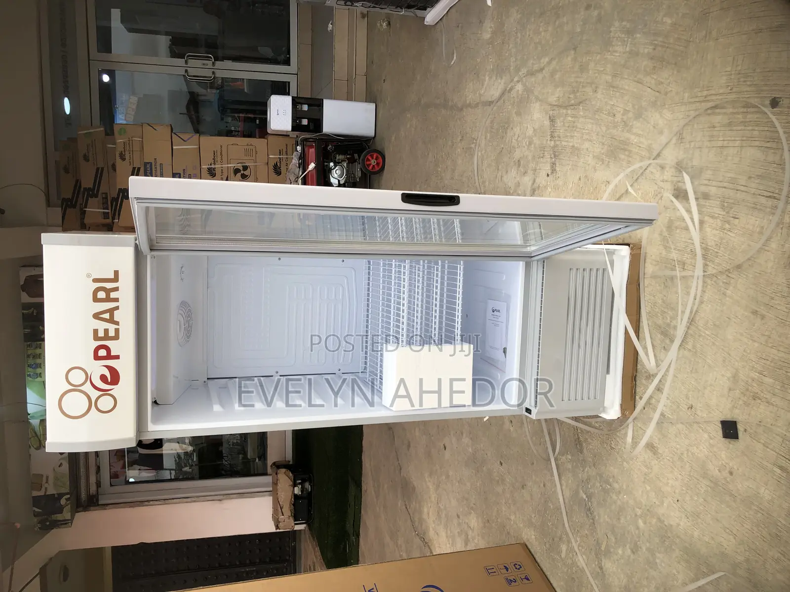 Eco Friendly Pearl Display Fridge for Sale as Seen