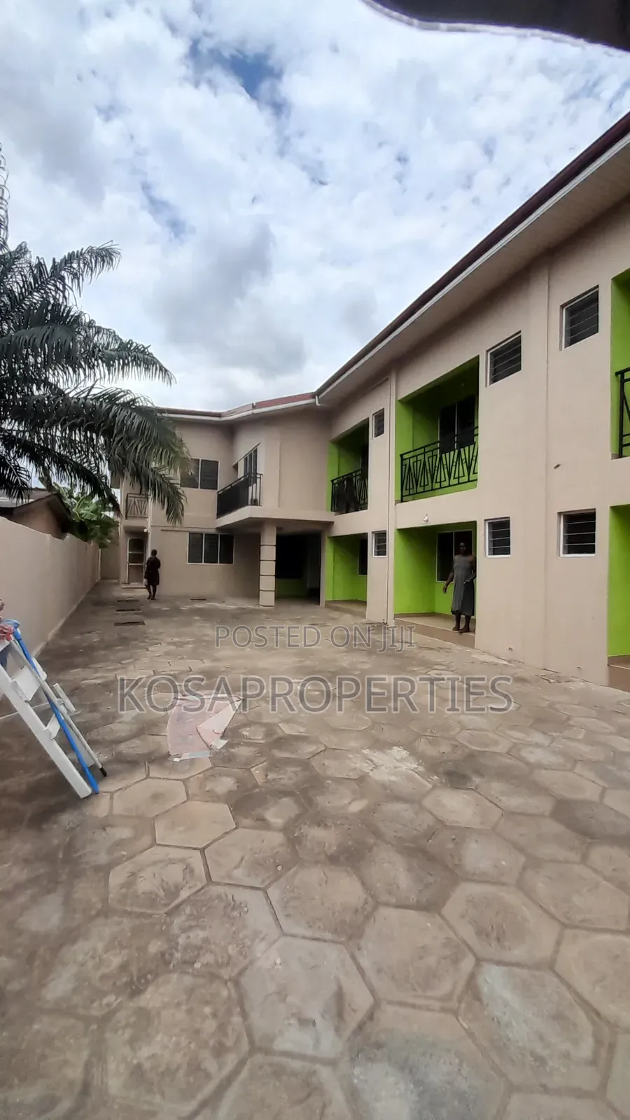 20bdrm House in Hacho Ecomoc, ECOMOG for sale