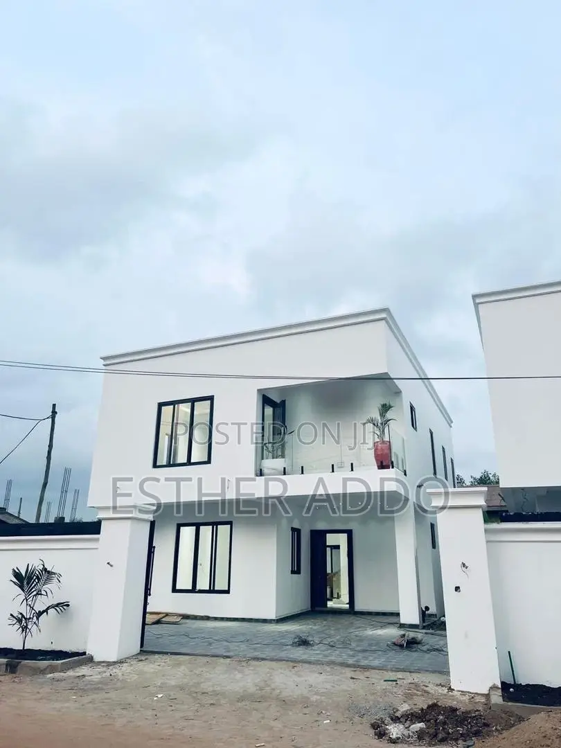 3bdrm Duplex in Ashaley Botwe for rent