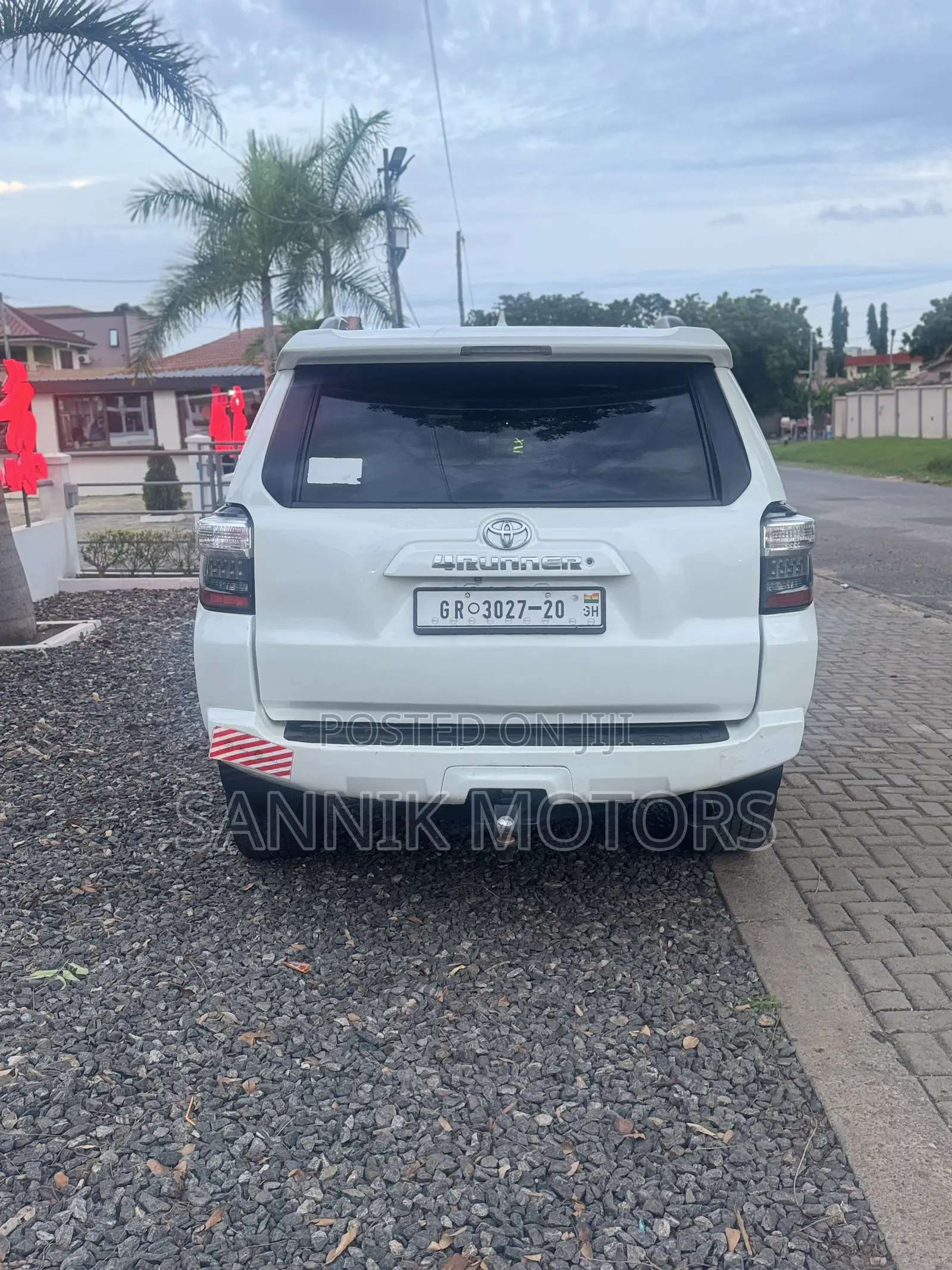Toyota 4-Runner SR5 4dr 4x2 (4.0L 6cyl 5A) 2017 White
