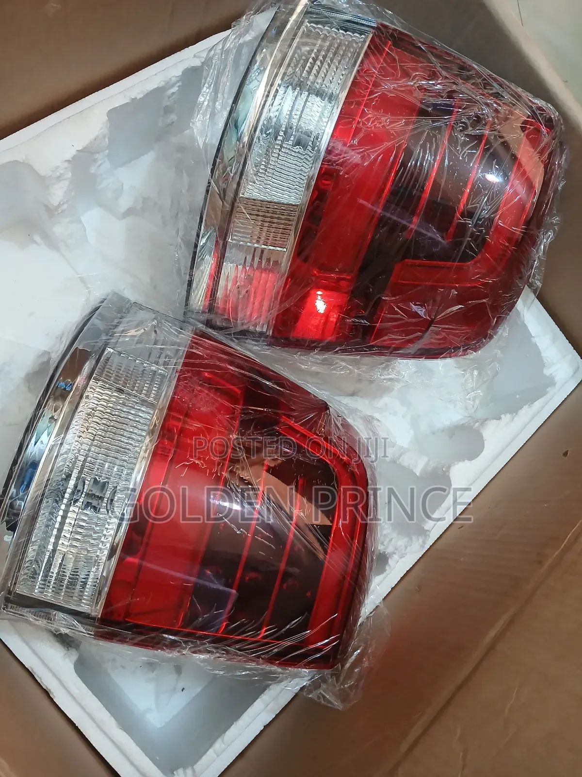 Land Cruiser V8 Taillight 2018-19 (2pcs)