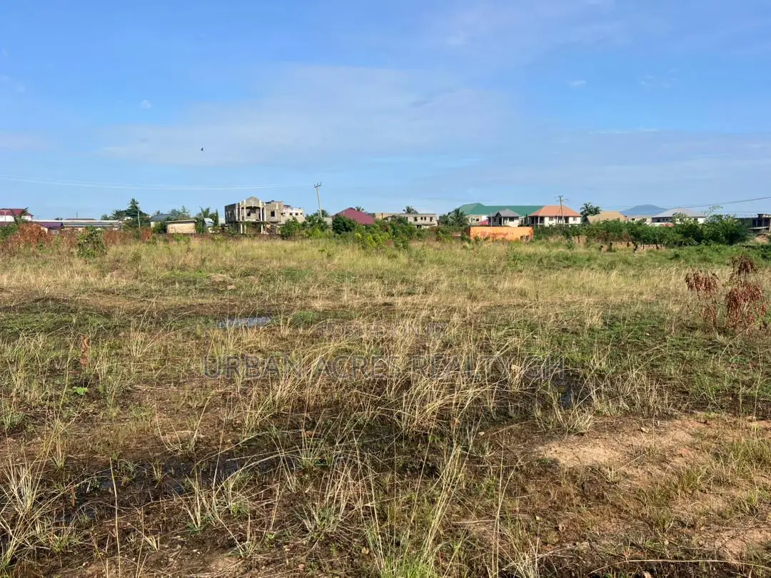 Gt/Accra - Amasaman, (Achiaman) _ 36 Plots of Building Land