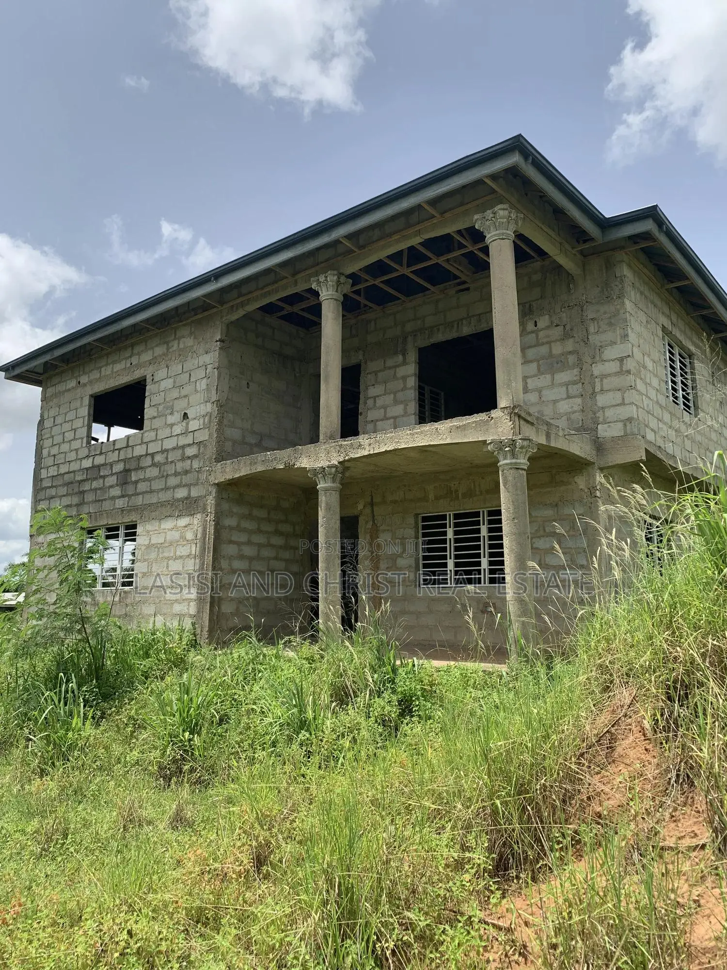 4bdrm House in Lasisi And Christ, Accra Metropolitan for sale