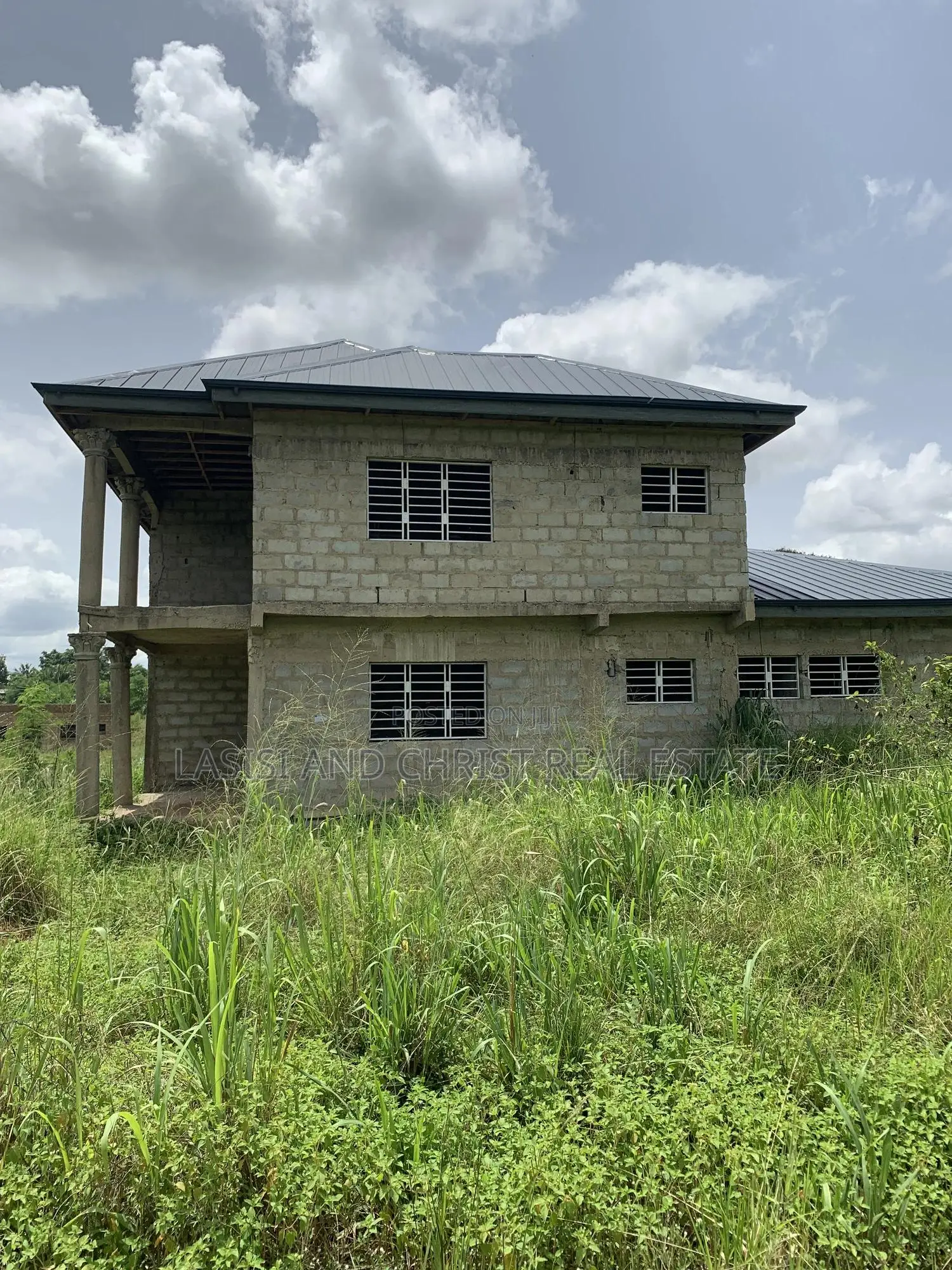 4bdrm House in Lasisi And Christ, Accra Metropolitan for sale