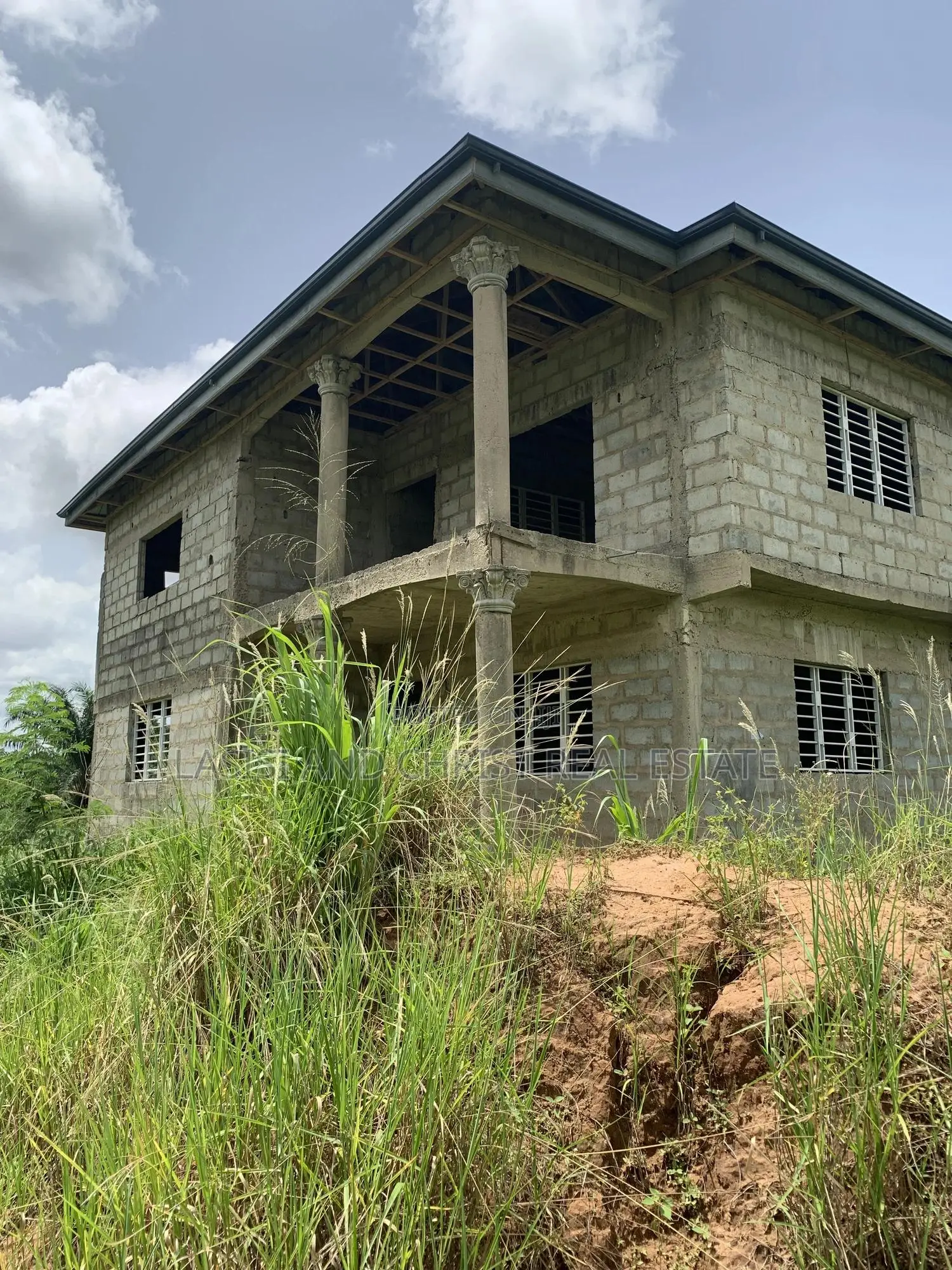 4bdrm House in Lasisi And Christ, Accra Metropolitan for sale
