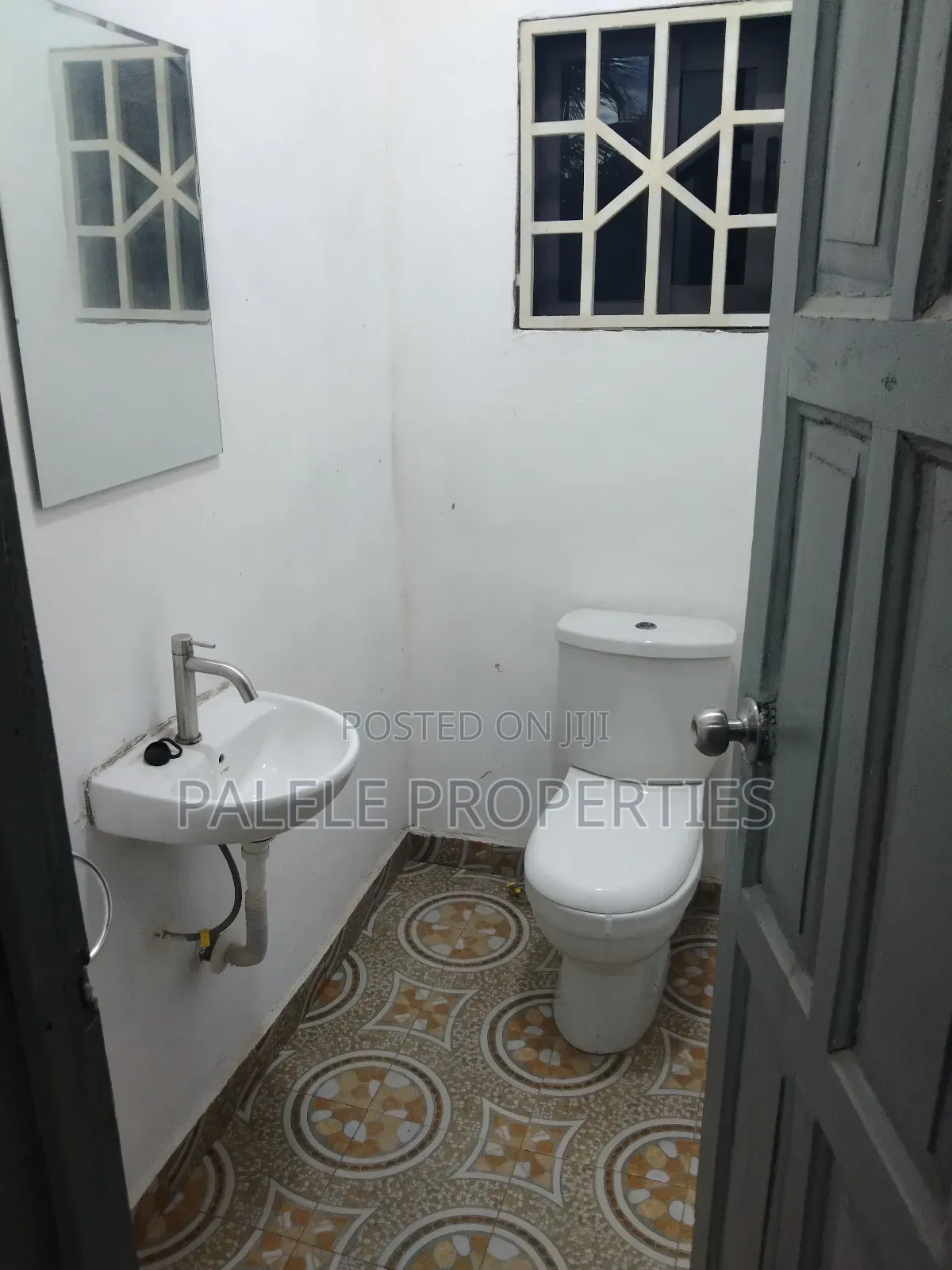 1bdrm Apartment in Dansoman Exhibition for rent