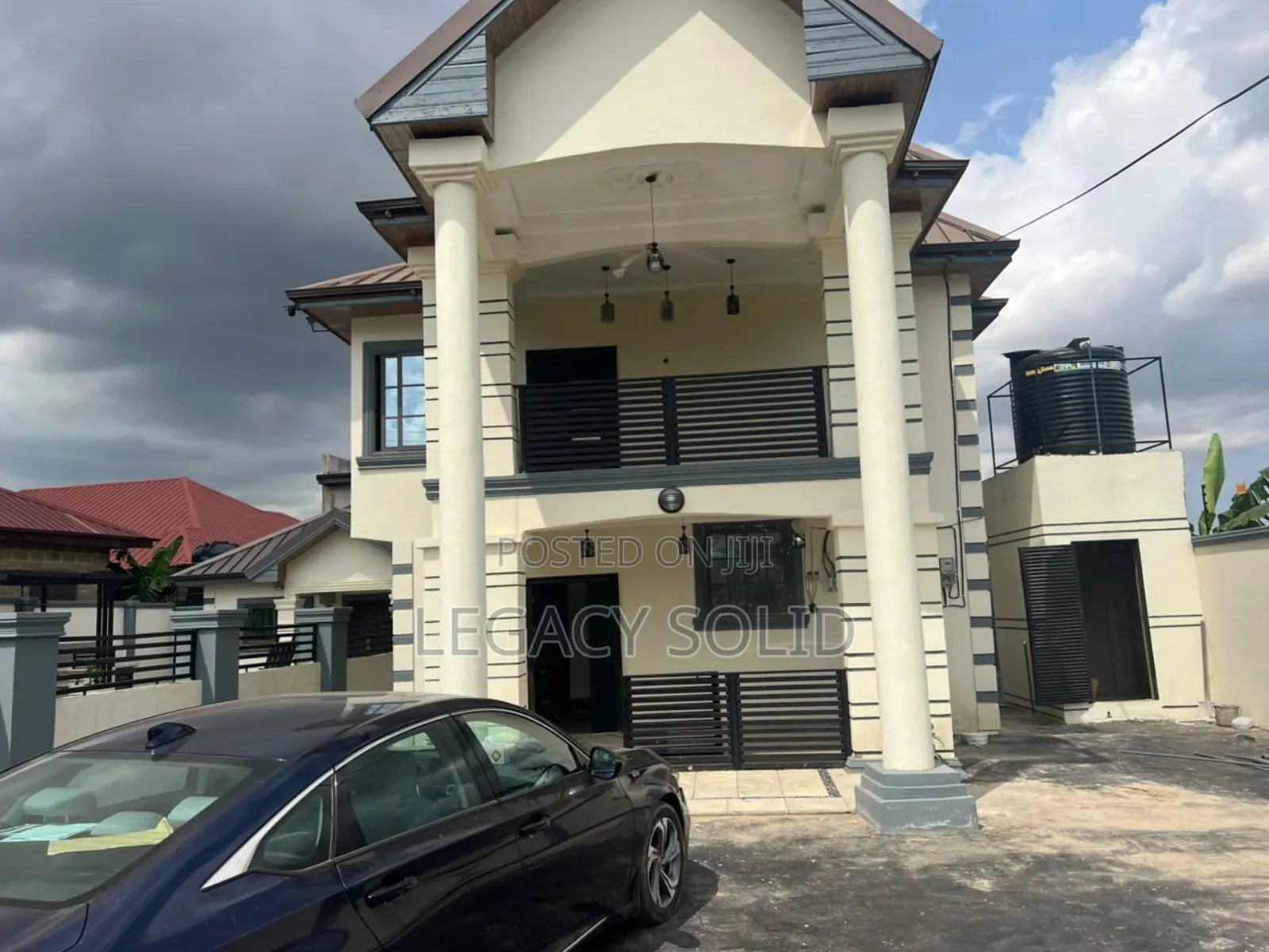 4bdrm Townhouse / Terrace in ๐ป๐๐๐๐๐ข ๐๐๐๐๐ ๐๐๐๐, Amasaman for rent