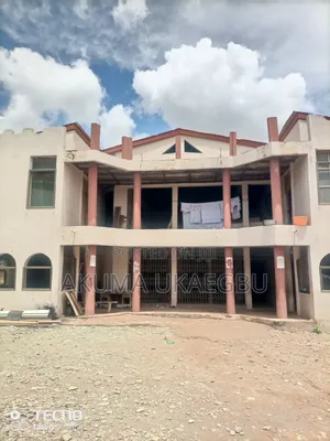 20bdrm House in Near Mega Choice, Ashomang Estate for sale