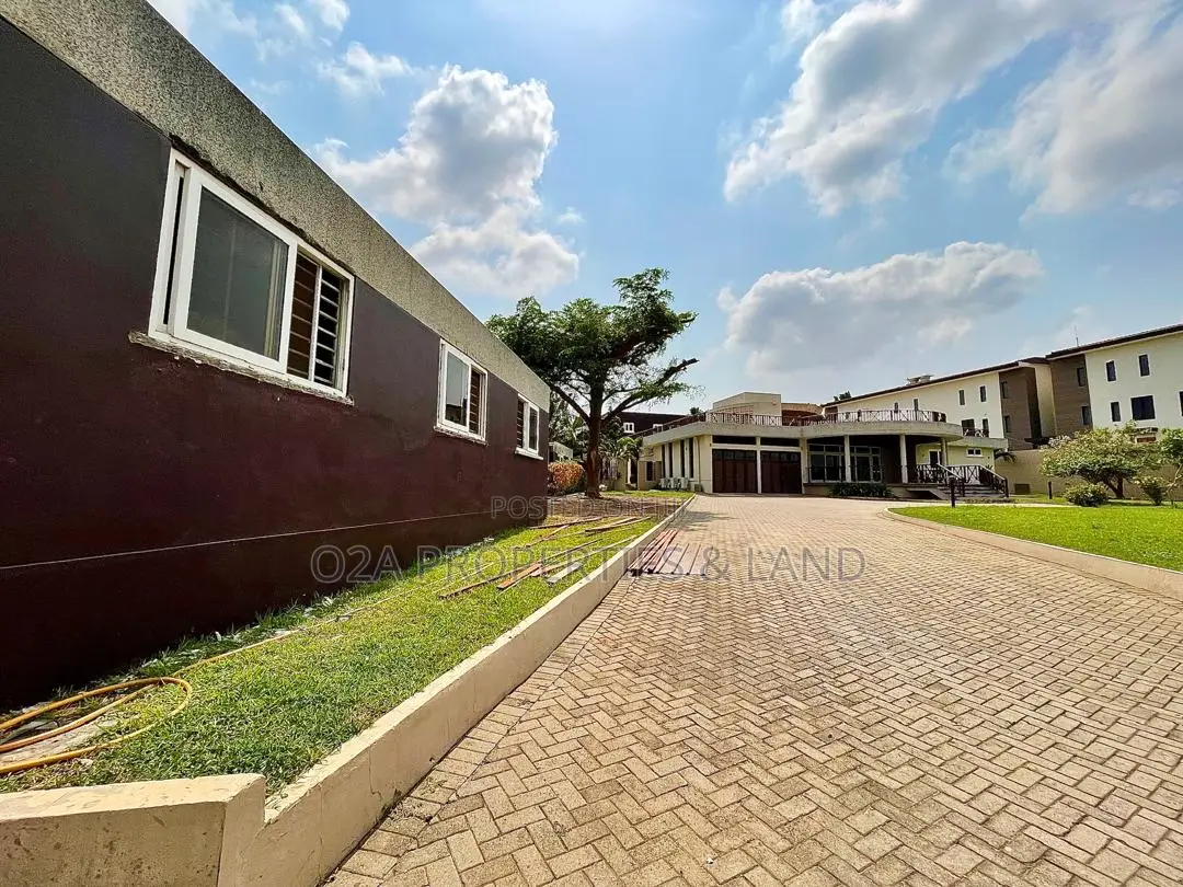 5bdrm House in Airport for rent