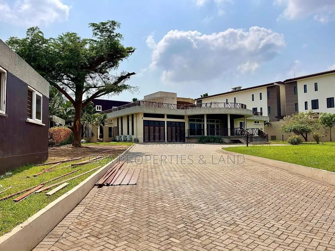 5bdrm House in Airport for rent