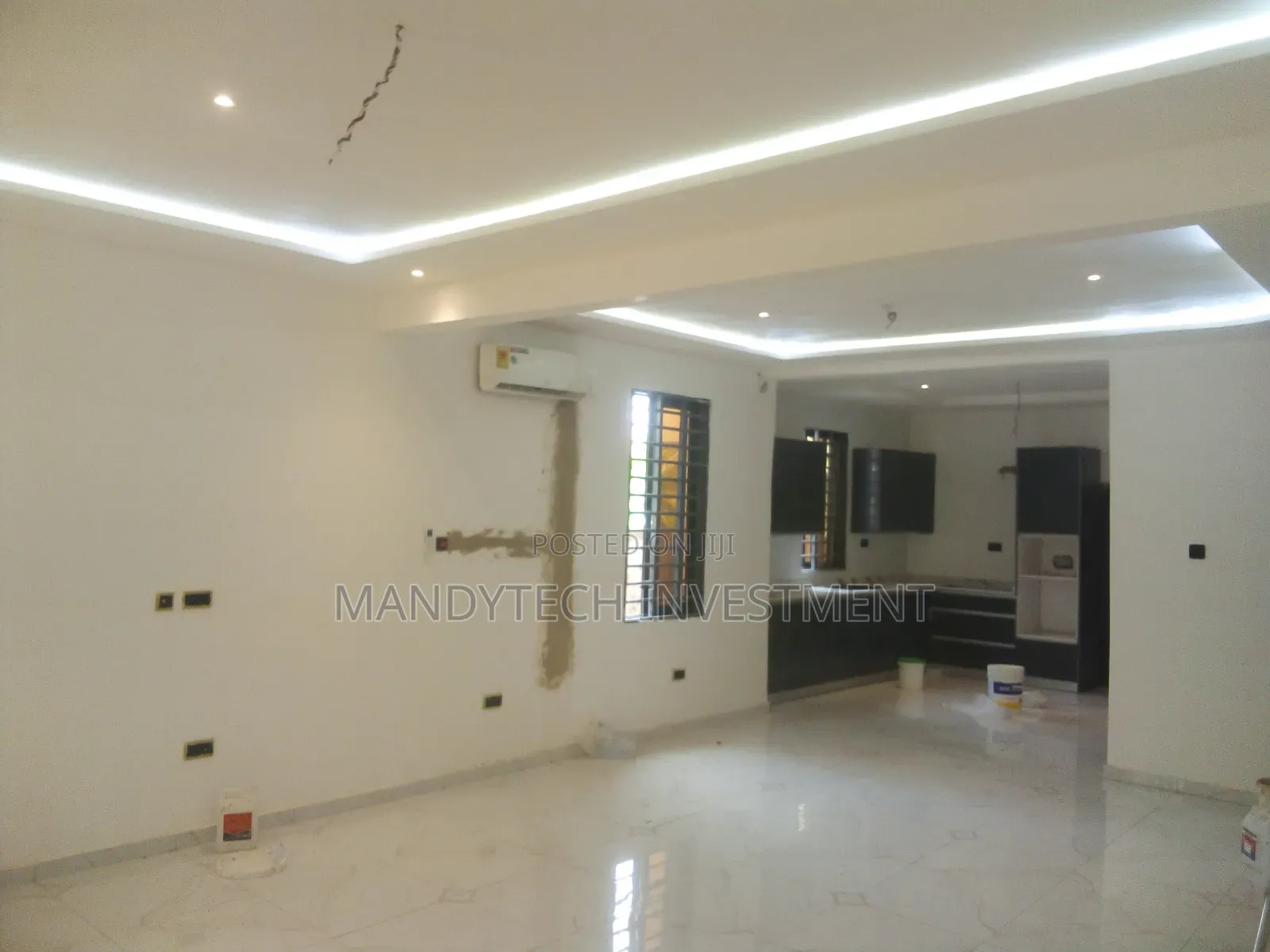 3bdrm Duplex in School Junction for rent
