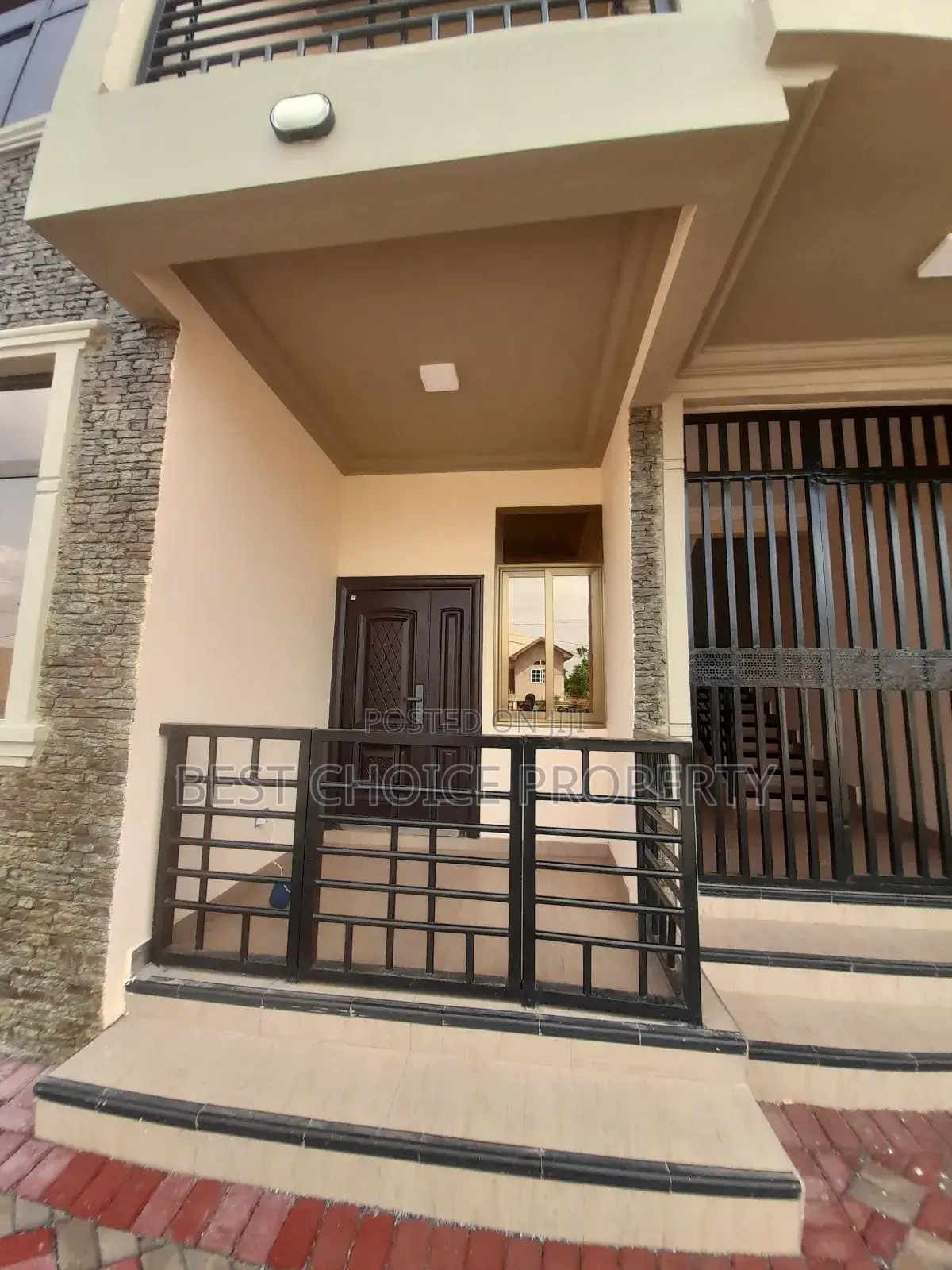 2bdrm Apartment in Adenta Frahfrah, Frafraha for rent