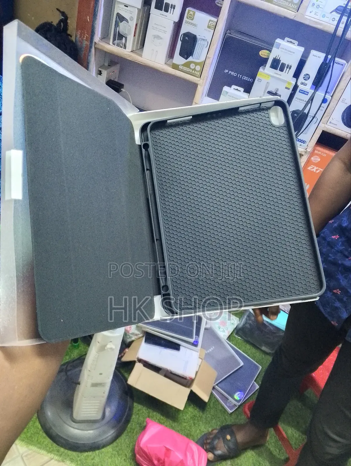 Black Color Case for Apple Air 5 10.9 " With Pen Slot Space