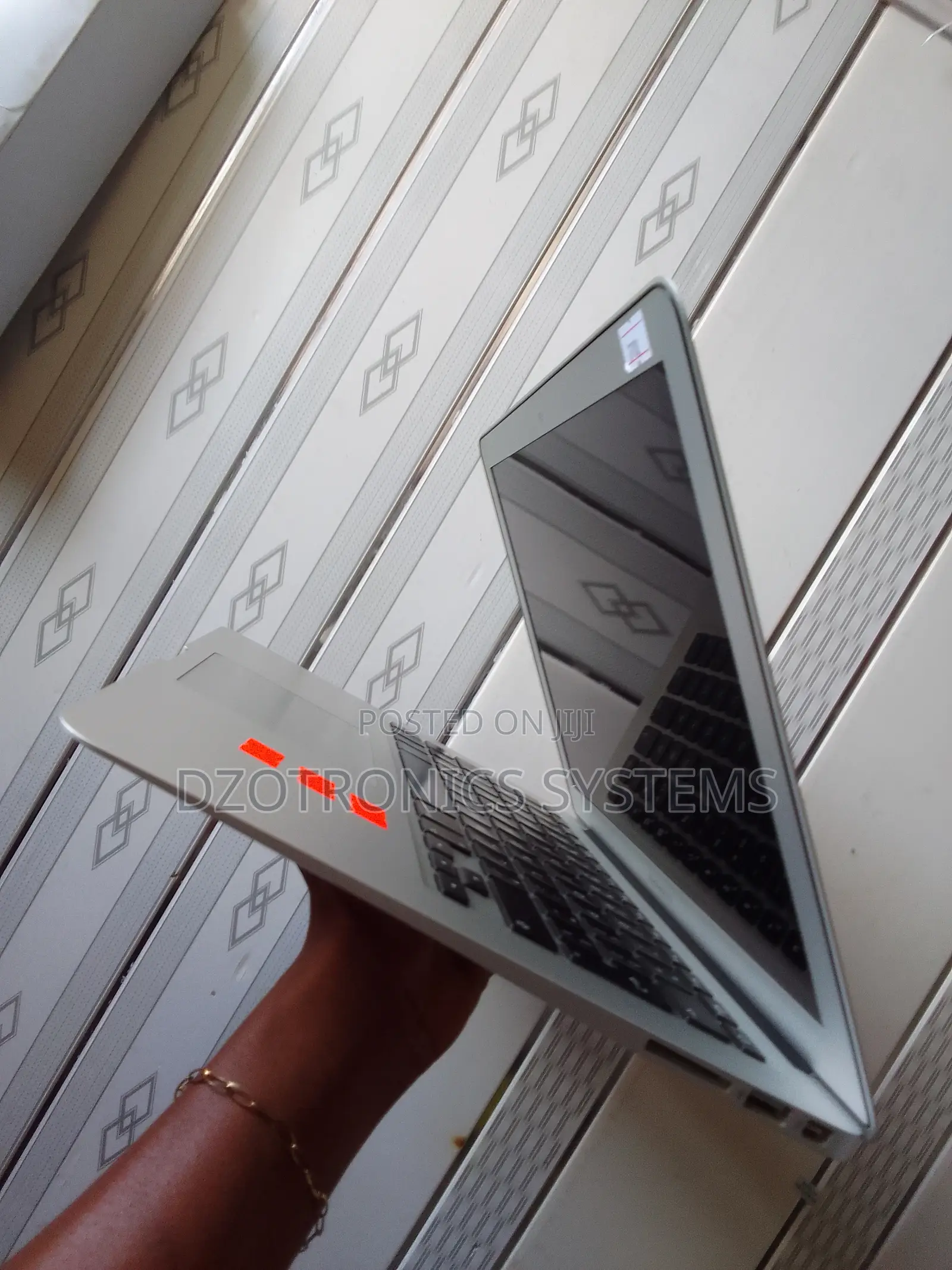 Laptop Apple MacBook Air 2015 4GB Intel Core i5 SSD 128GB