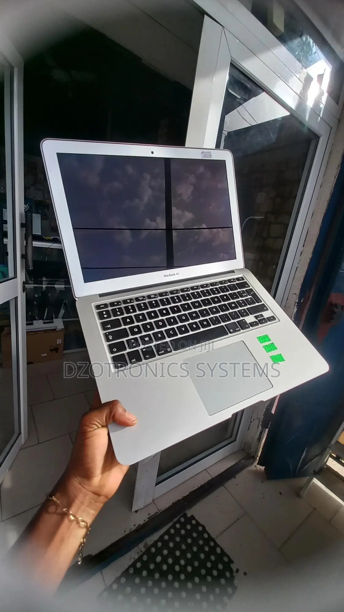 Laptop Apple MacBook Air 2015 4GB Intel Core i5 SSD 128GB