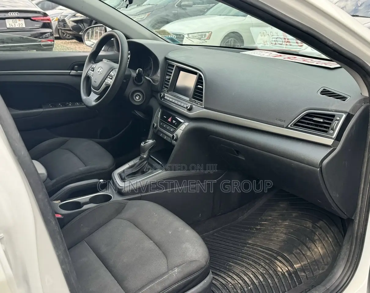 Hyundai Elantra SE 2018 White