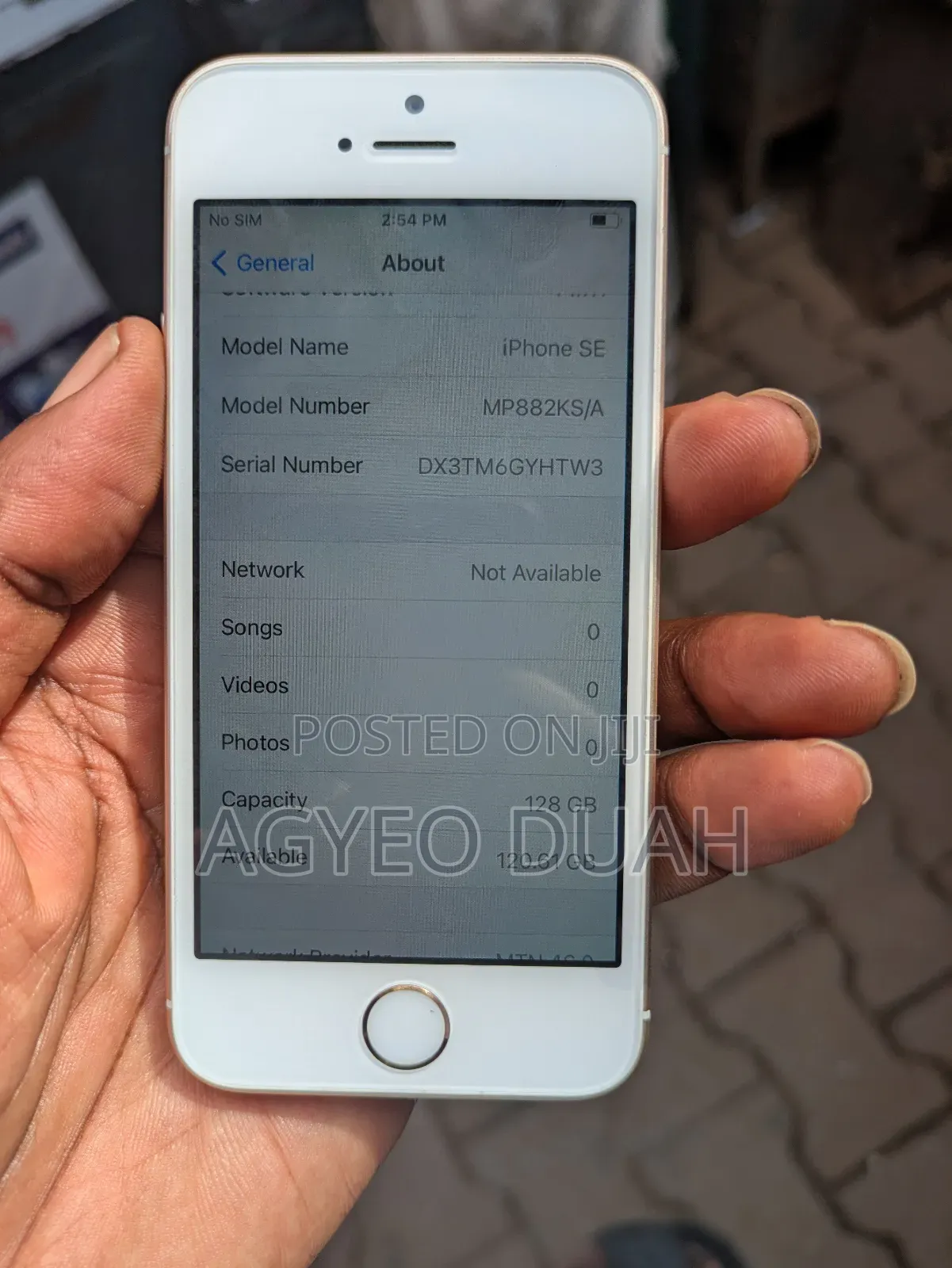 Apple iPhone SE 128 GB