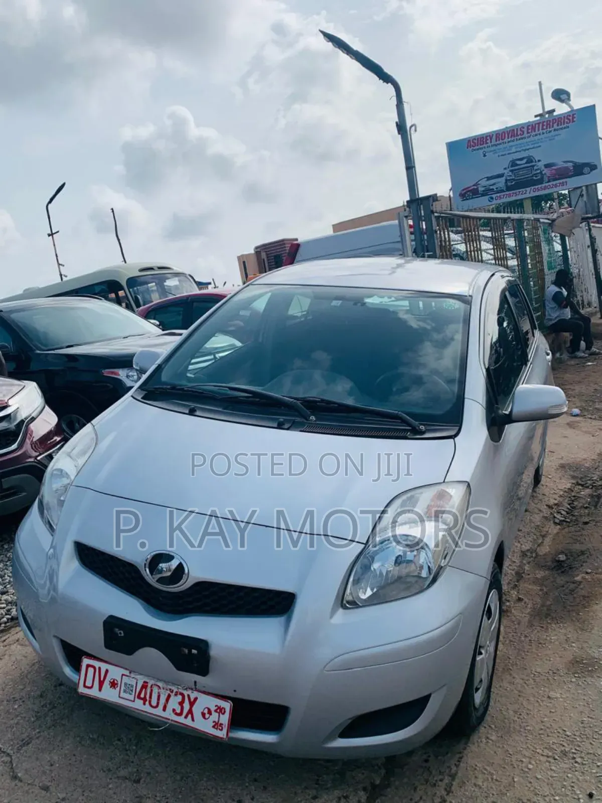 Toyota Vitz 1.3 AWD 3dr 2010 Silver