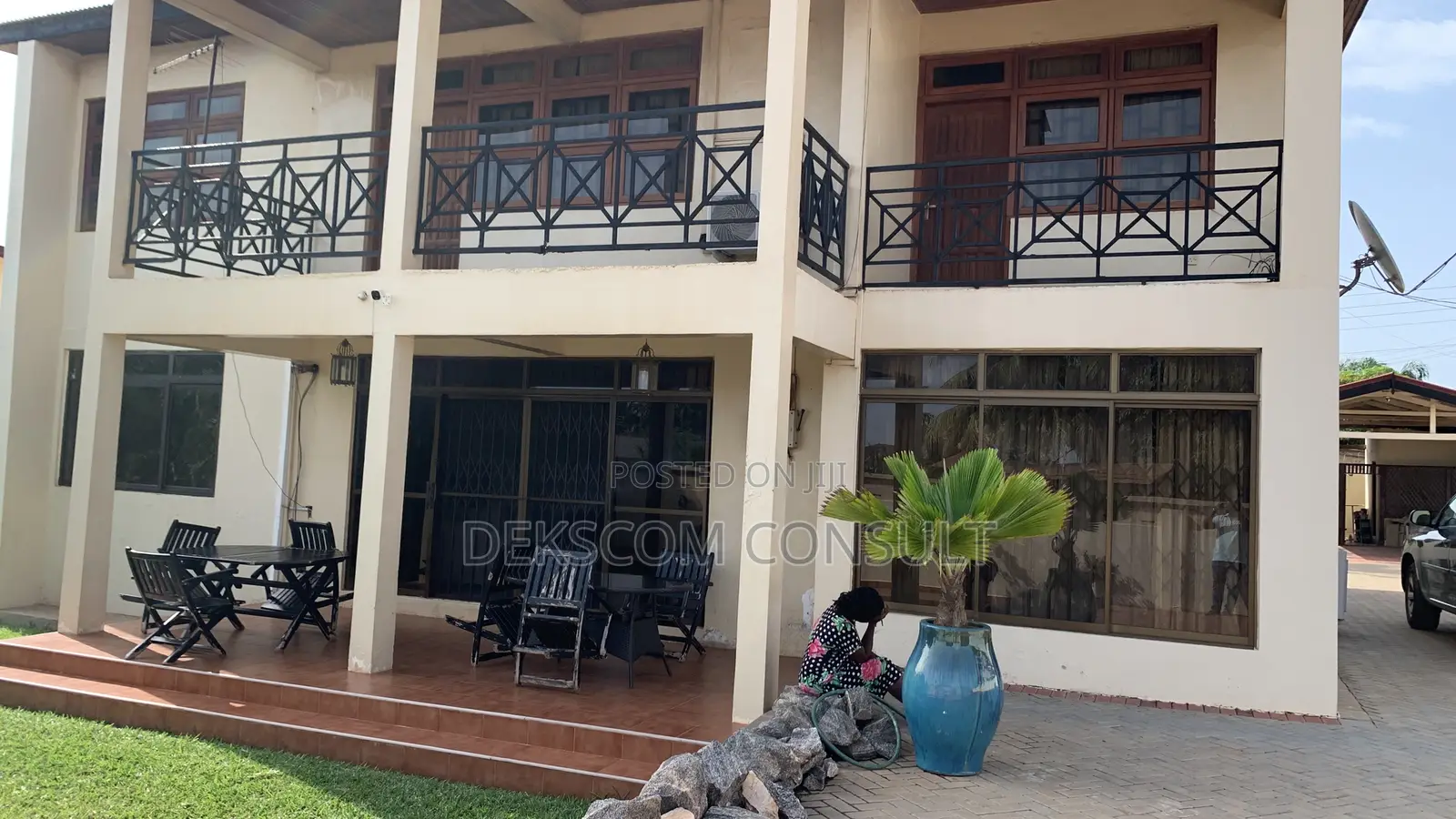 4bdrm Duplex in Nungua for sale