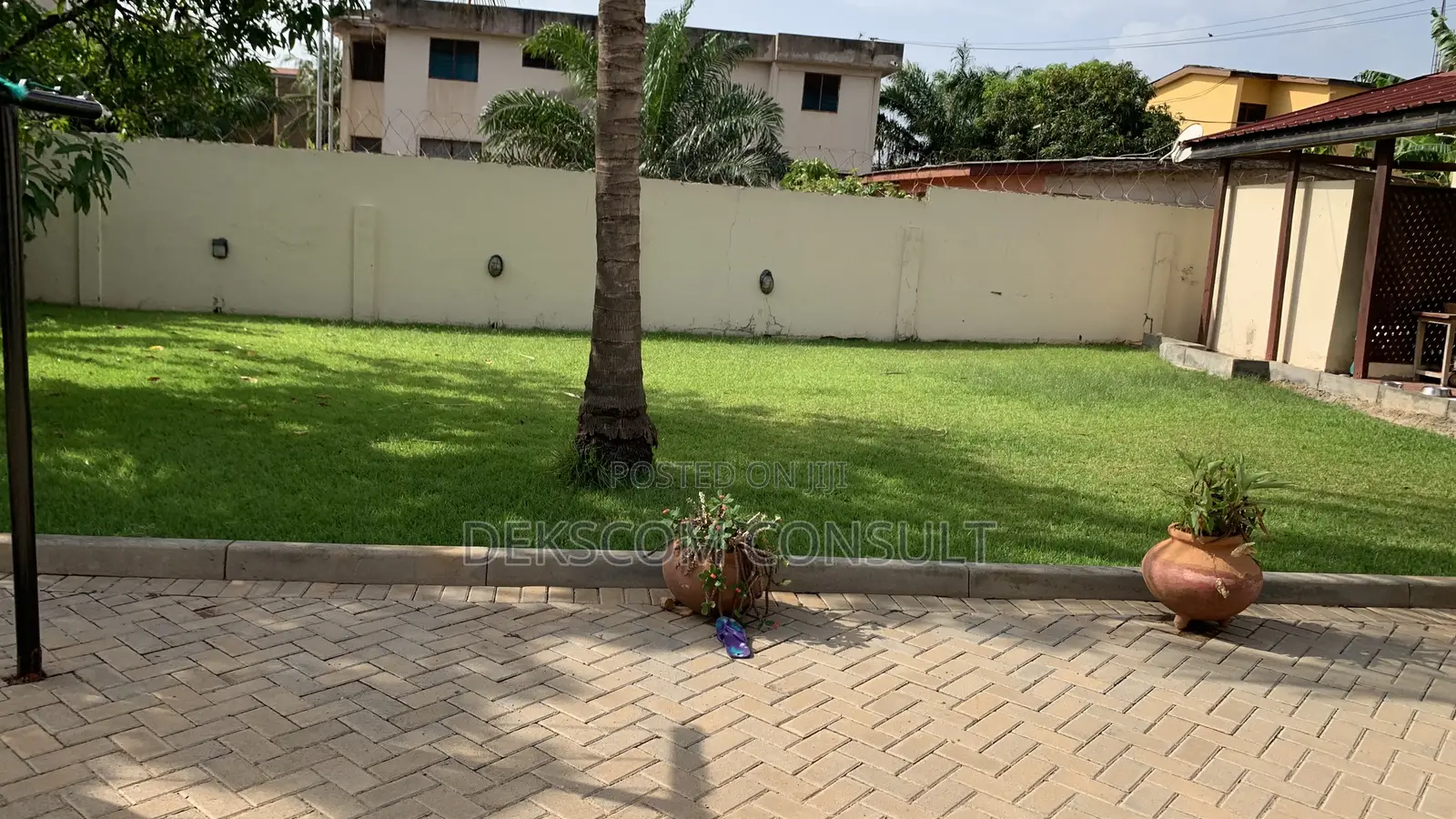 4bdrm Duplex in Nungua for sale