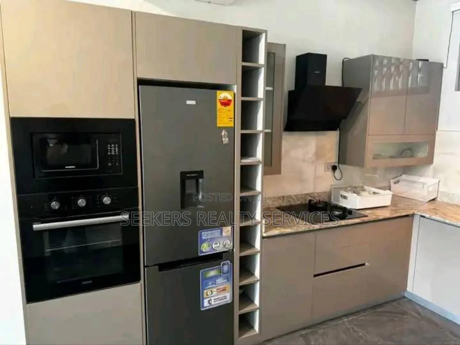 Furnished 5bdrm House in Seekers Realty, Cantonments for rent