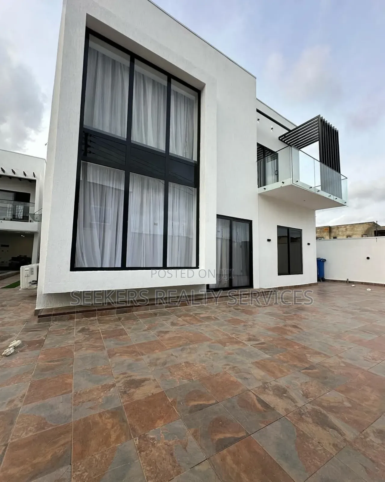 Furnished 4bdrm House in Seekers Realty, Accra Metropolitan for sale
