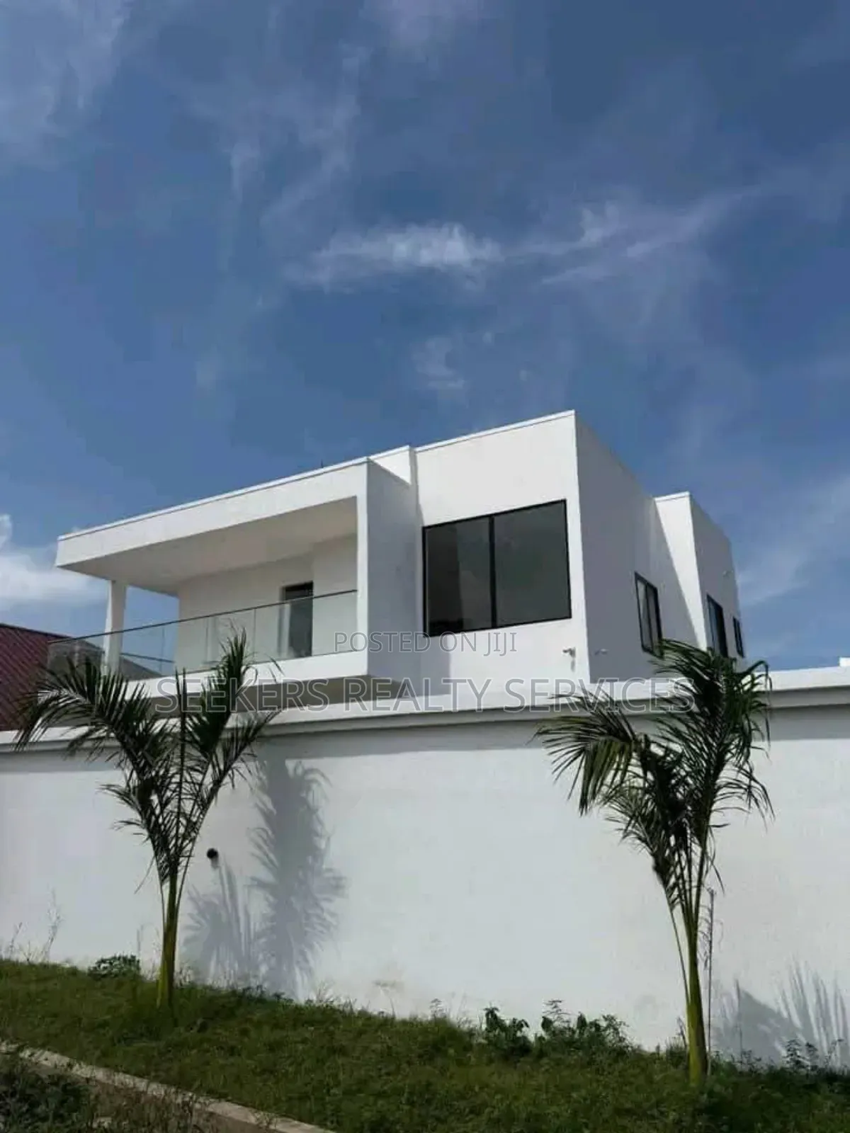 4bdrm Townhouse/Terrace in Seekers Realty, Accra Metropolitan for sale