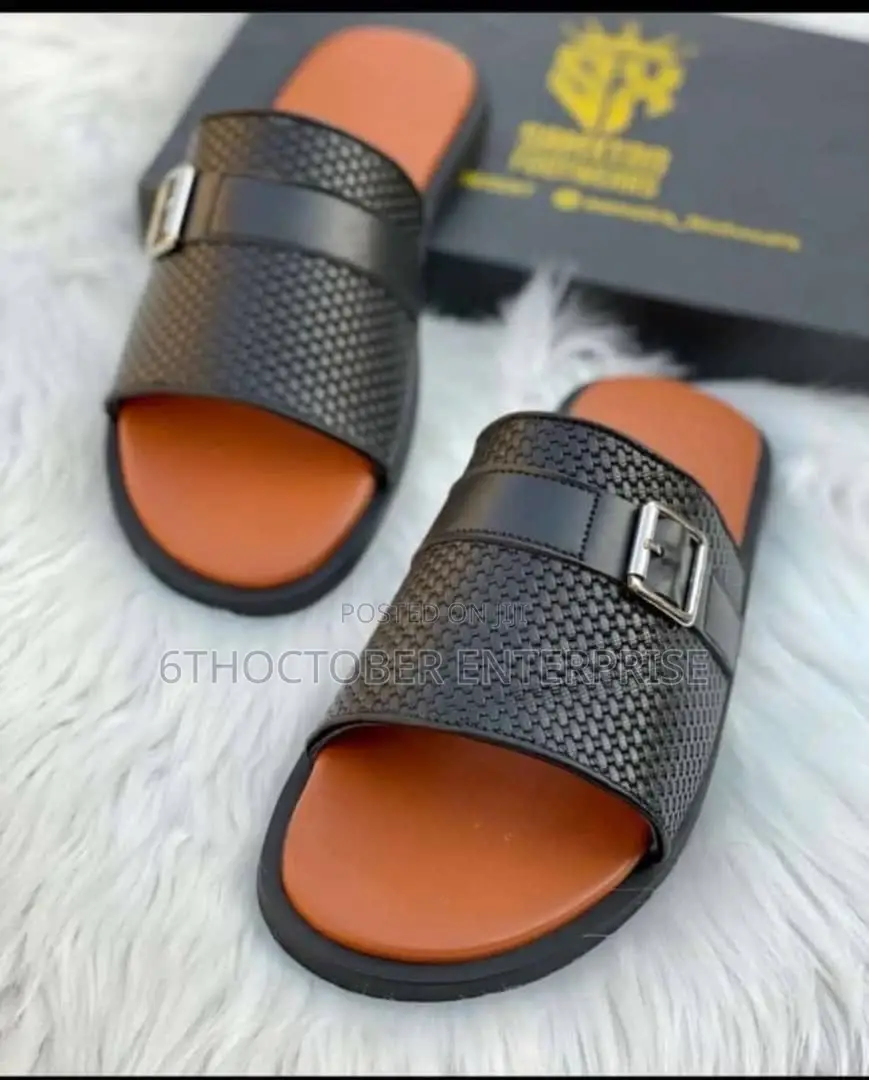 Slippers/Slides