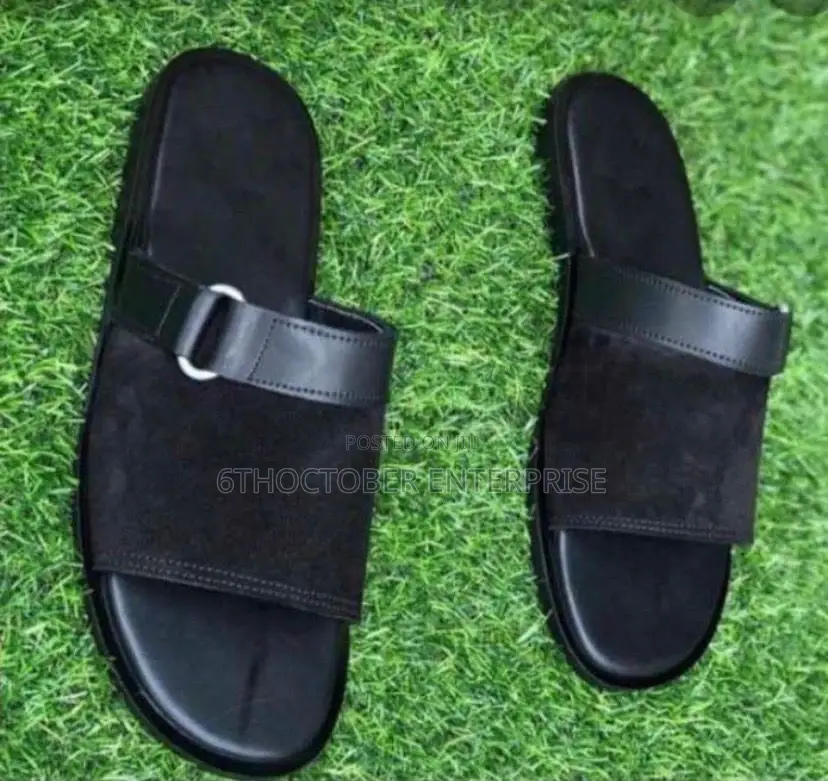 Slippers/Slides