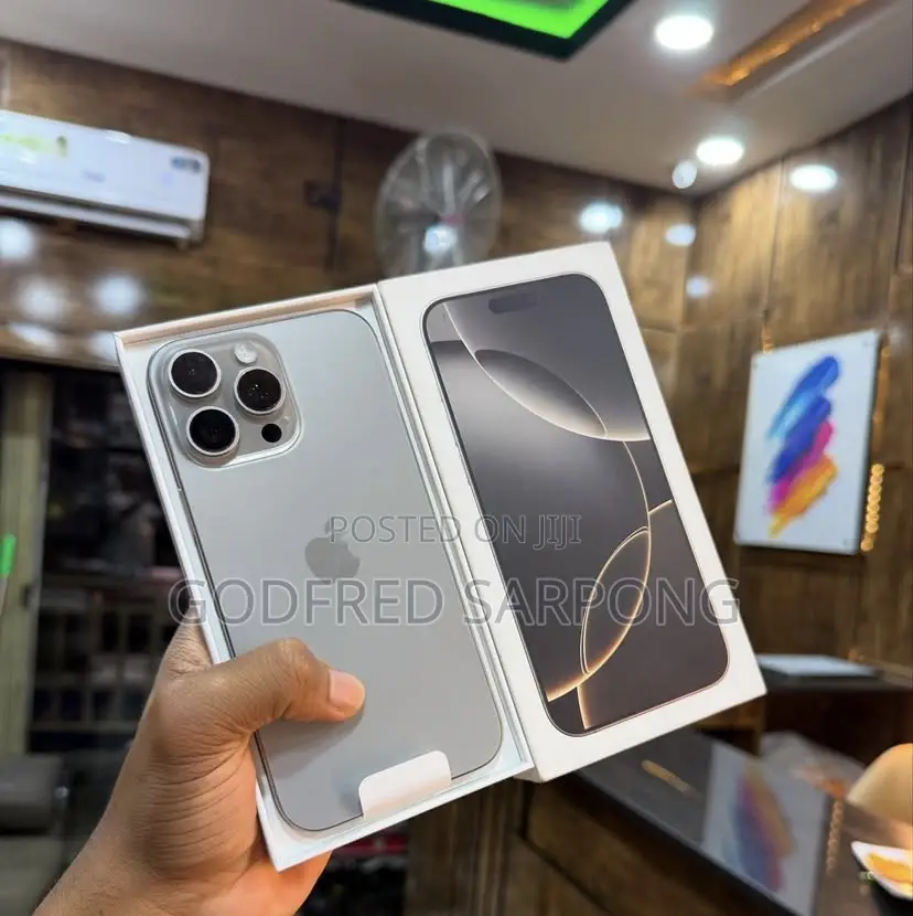 New Apple iPhone 16 Pro Max 256 GB Silver