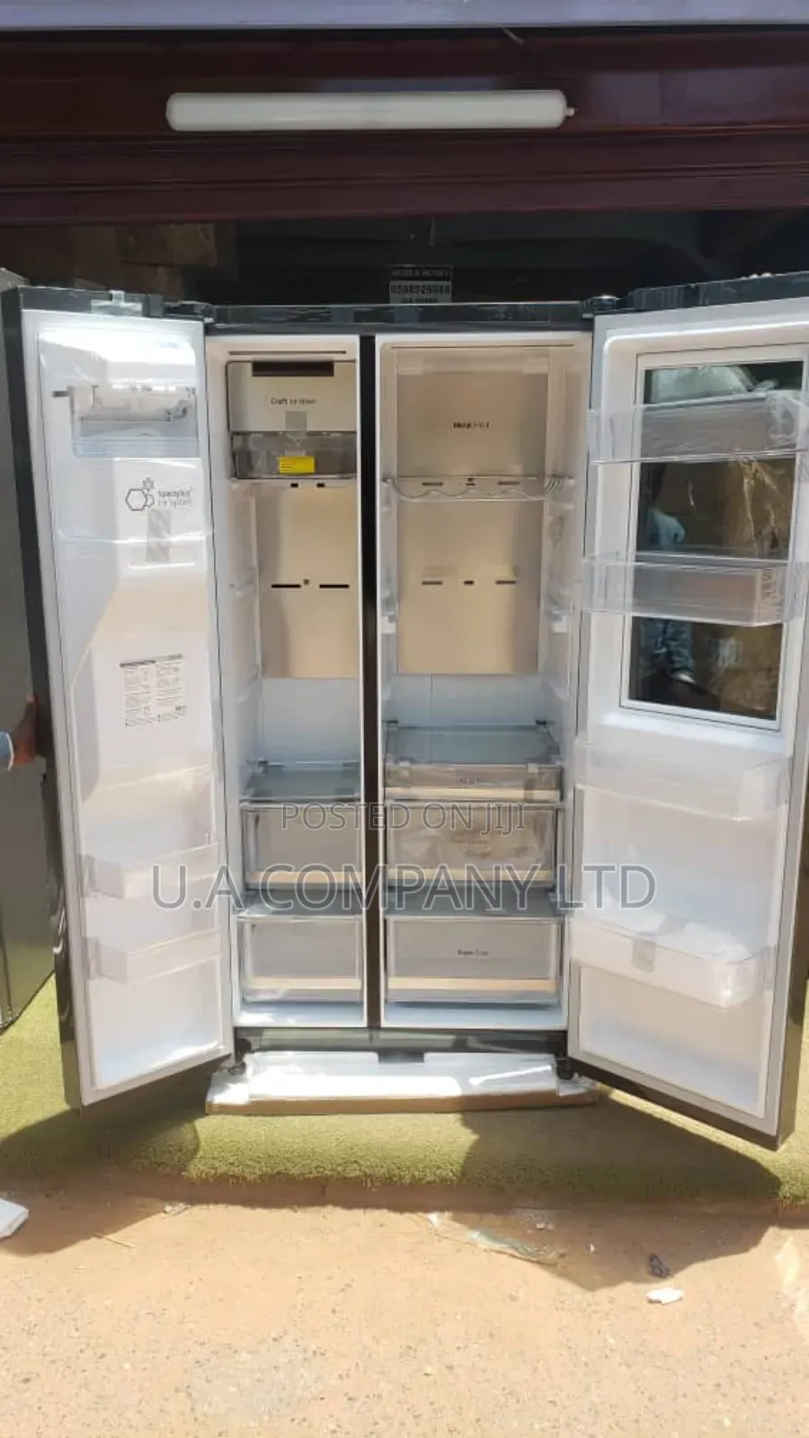 Lg Instaview American Style Fridge Freezer Matte Black