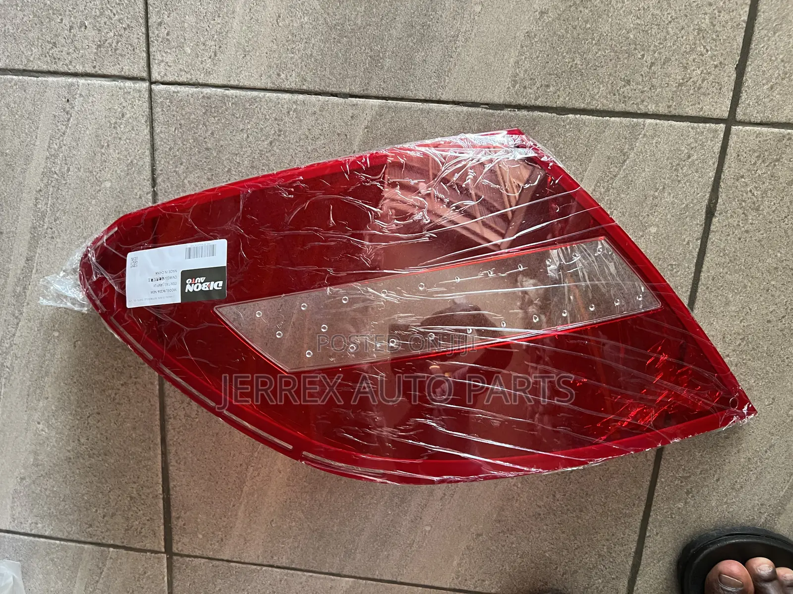 Mercedes Benz W204 Taillight Face Cover 2008-2014