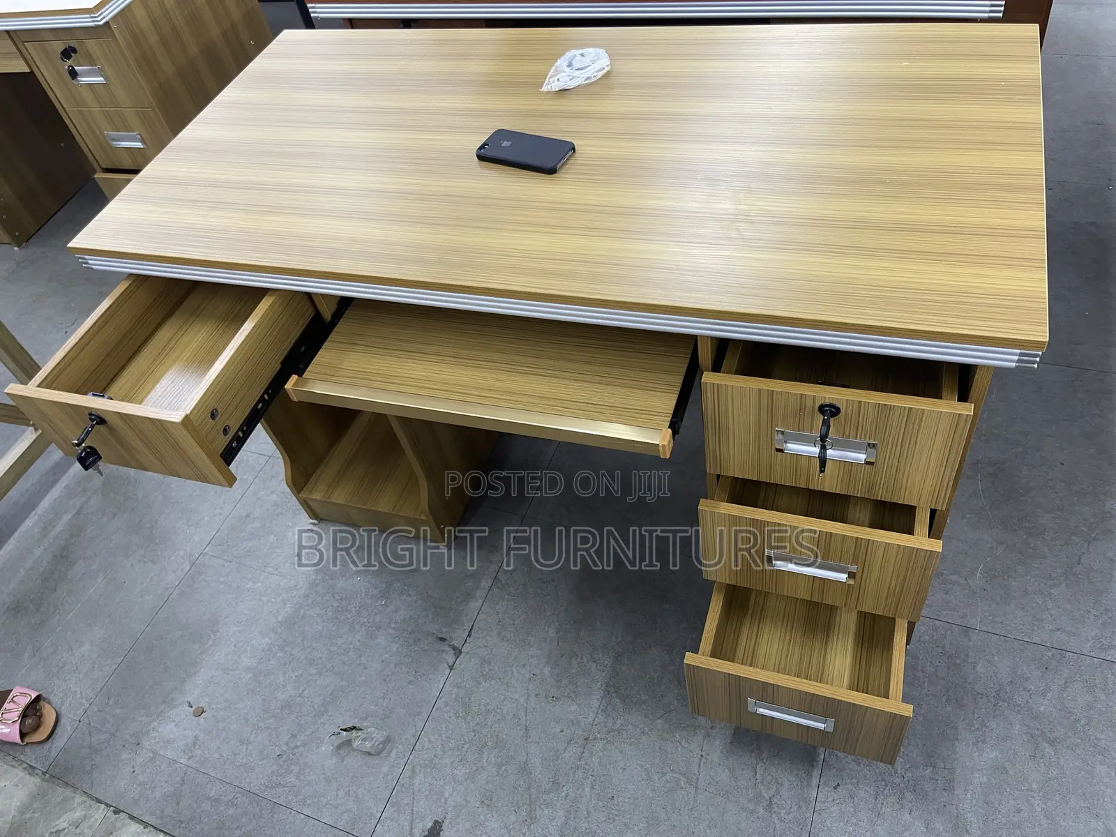 Portable Wooden Office Table With Drawers