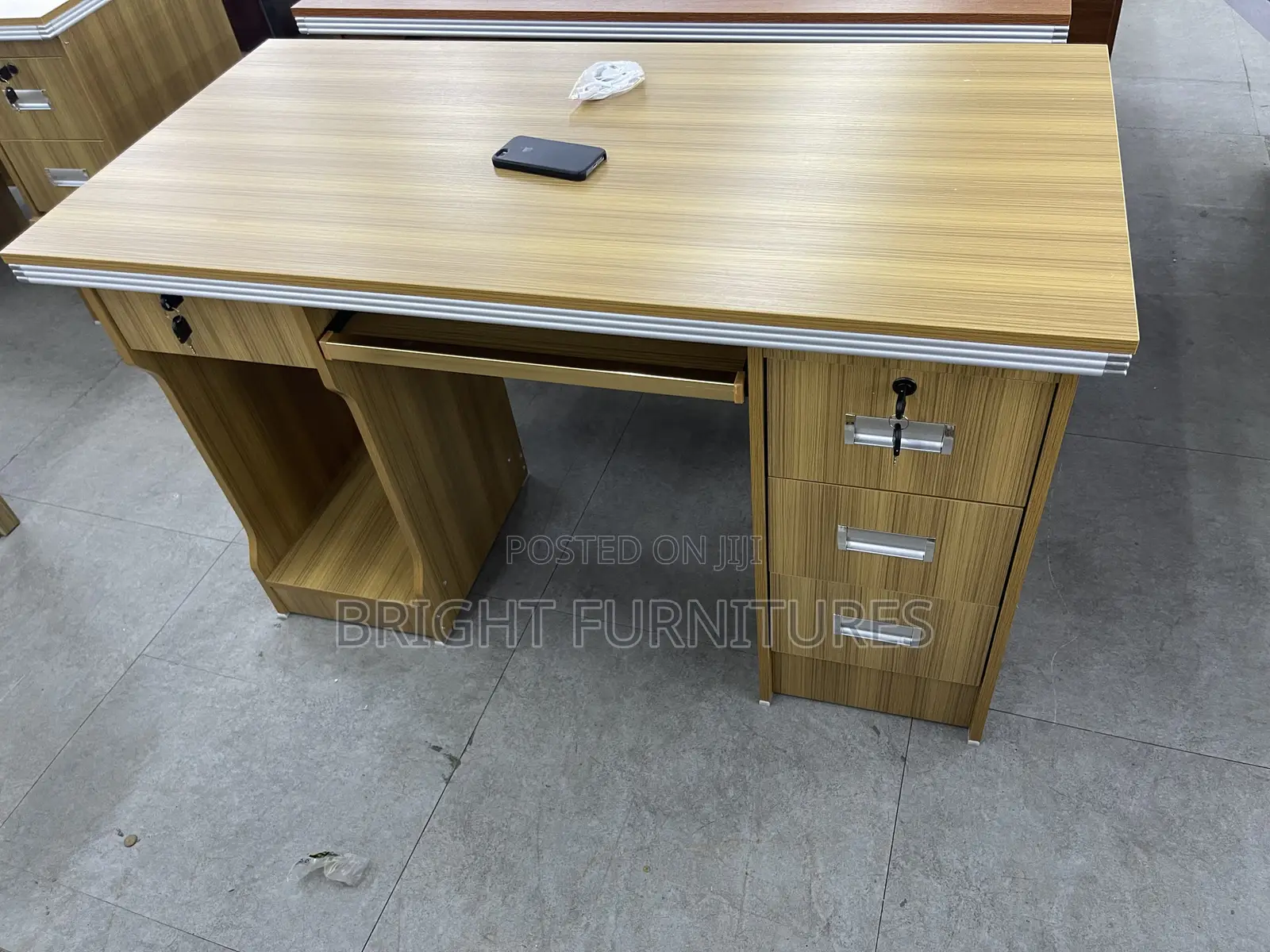 Portable Wooden Office Table With Drawers