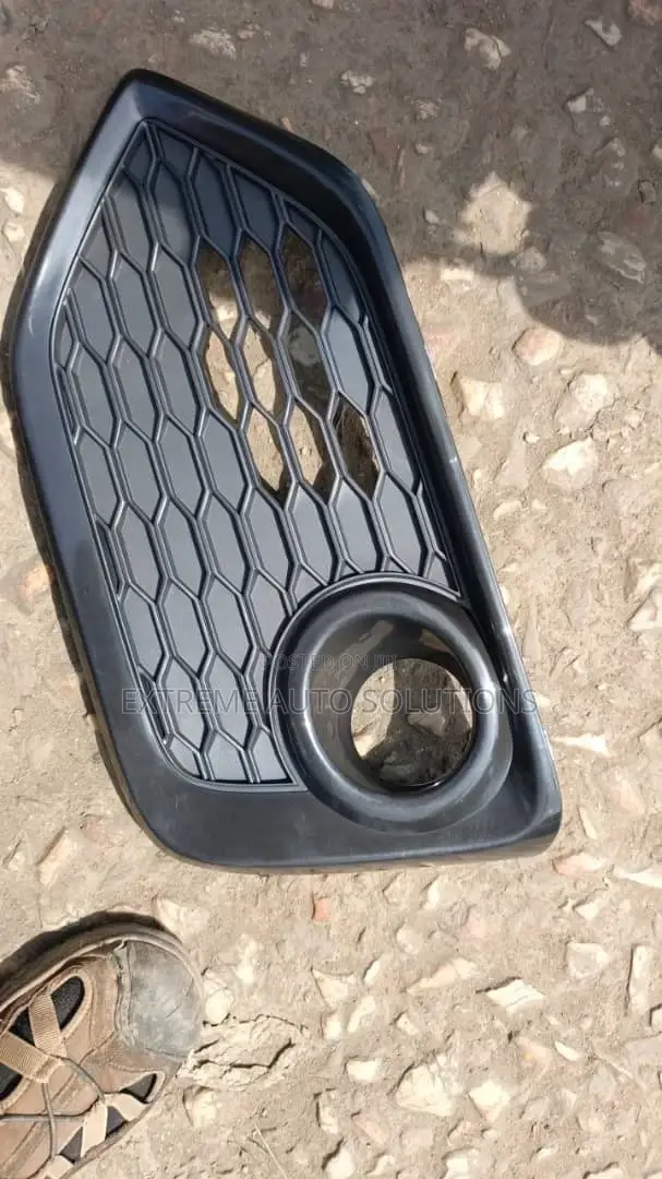 2019 Honda Civic Si Sedan Front Bumper Fog Light Bezel