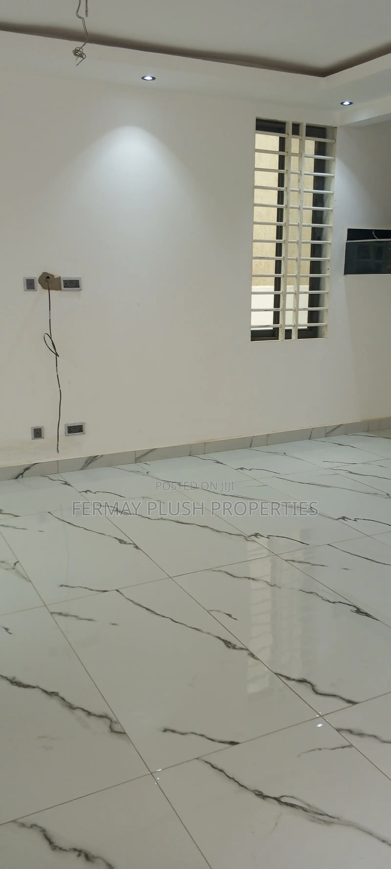 4bdrm Mansion in Kwabenya Home, Accra Metropolitan for sale