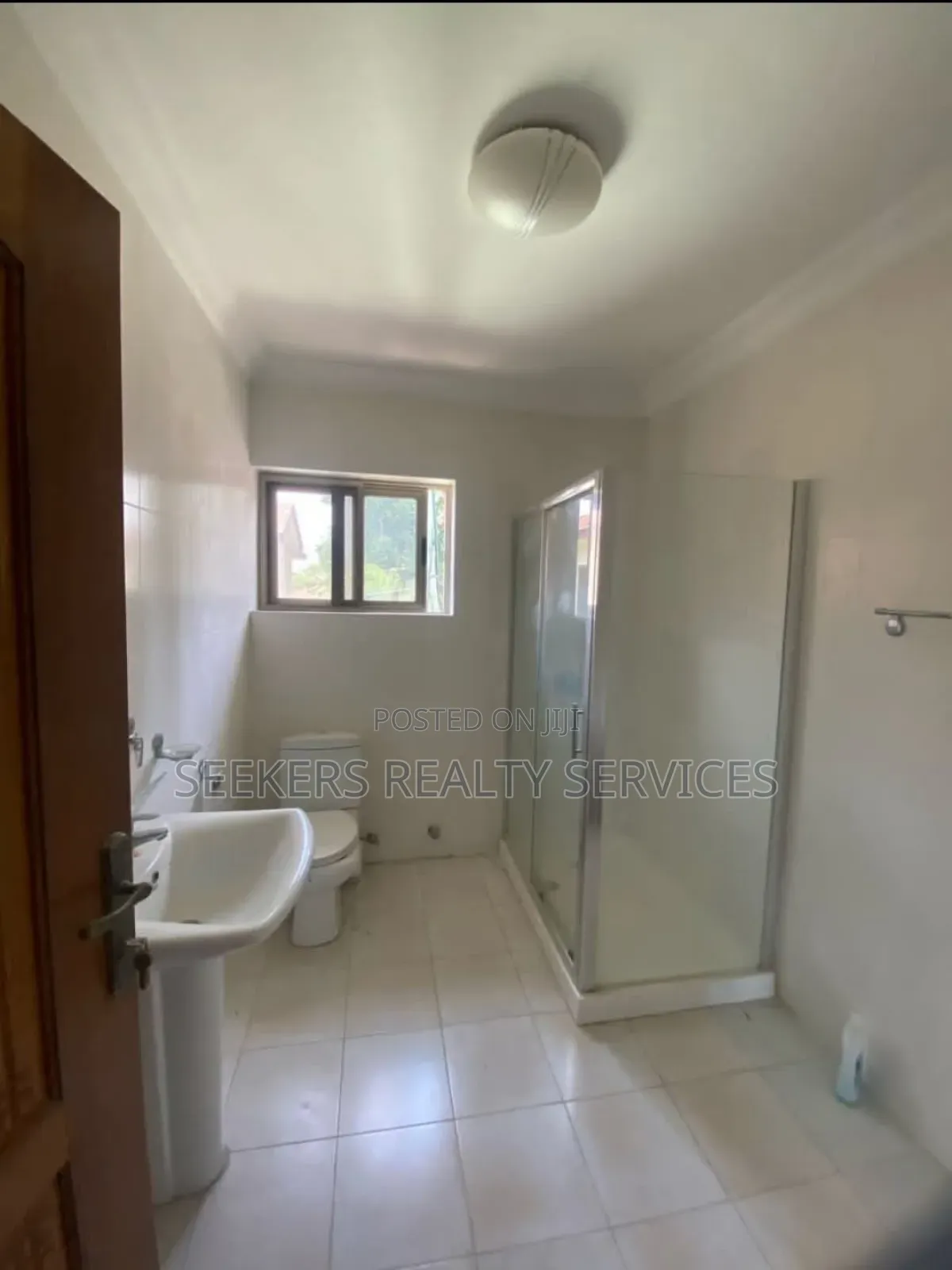 3bdrm House in Seekers Realty, Cantonments for rent