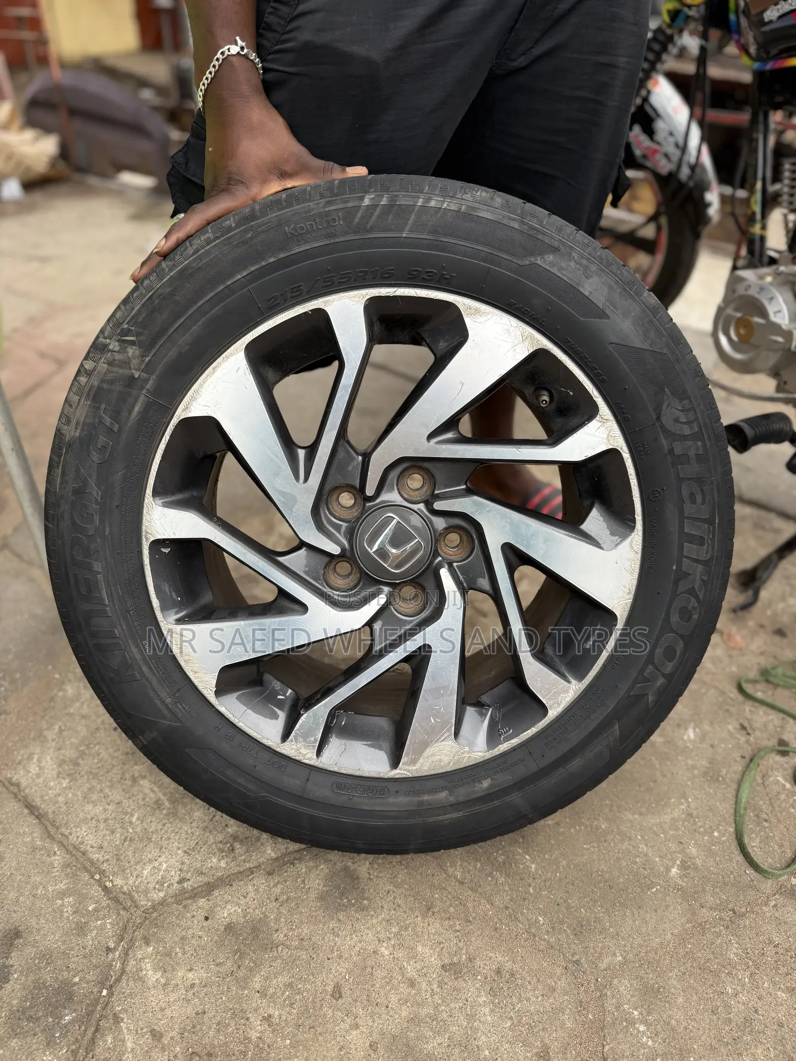 Original Honda Rim 16 With Tyres All Neat