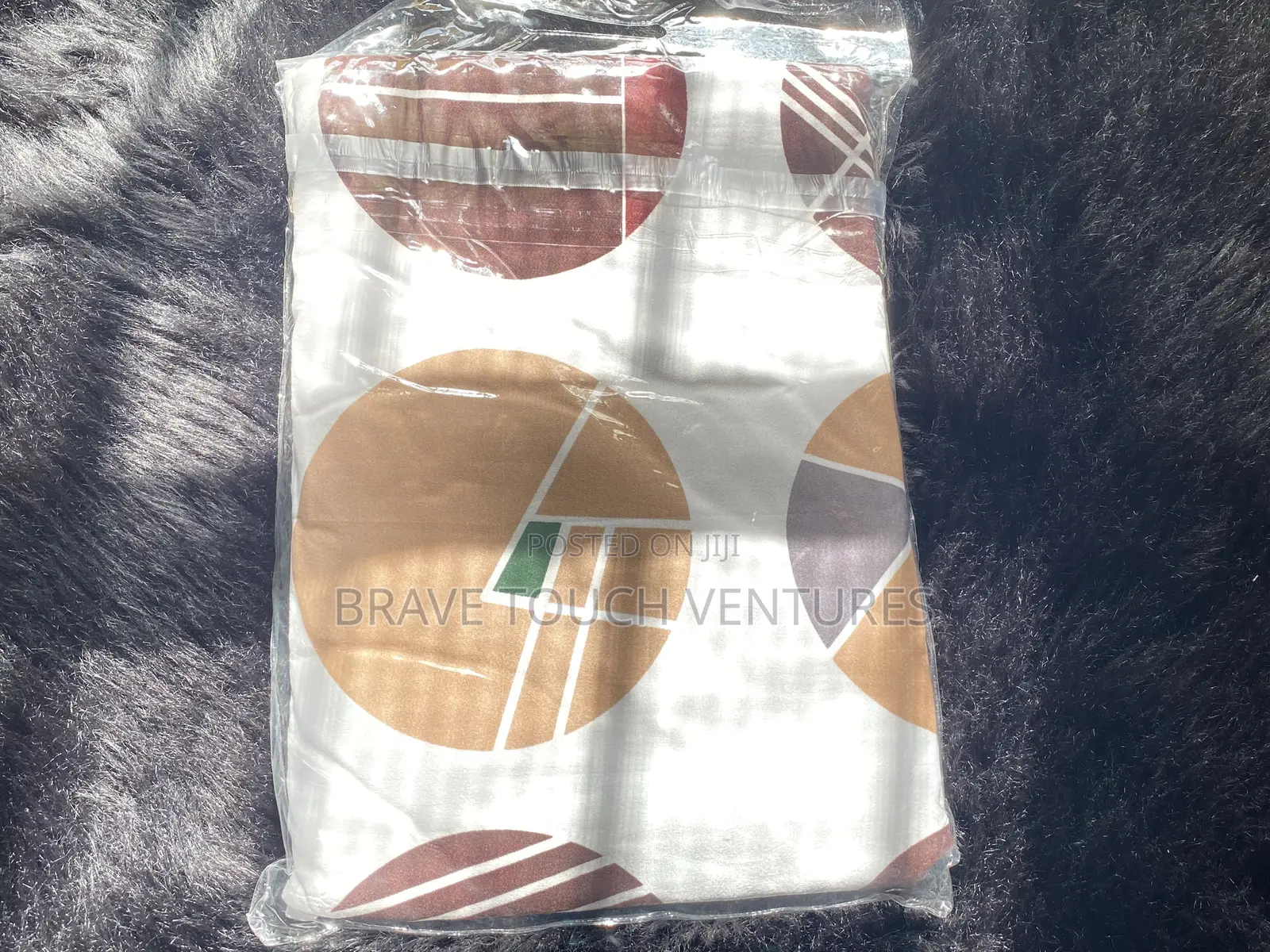 Queen Size Bedsheet With 3 Pillow Cases Multicolored Brown