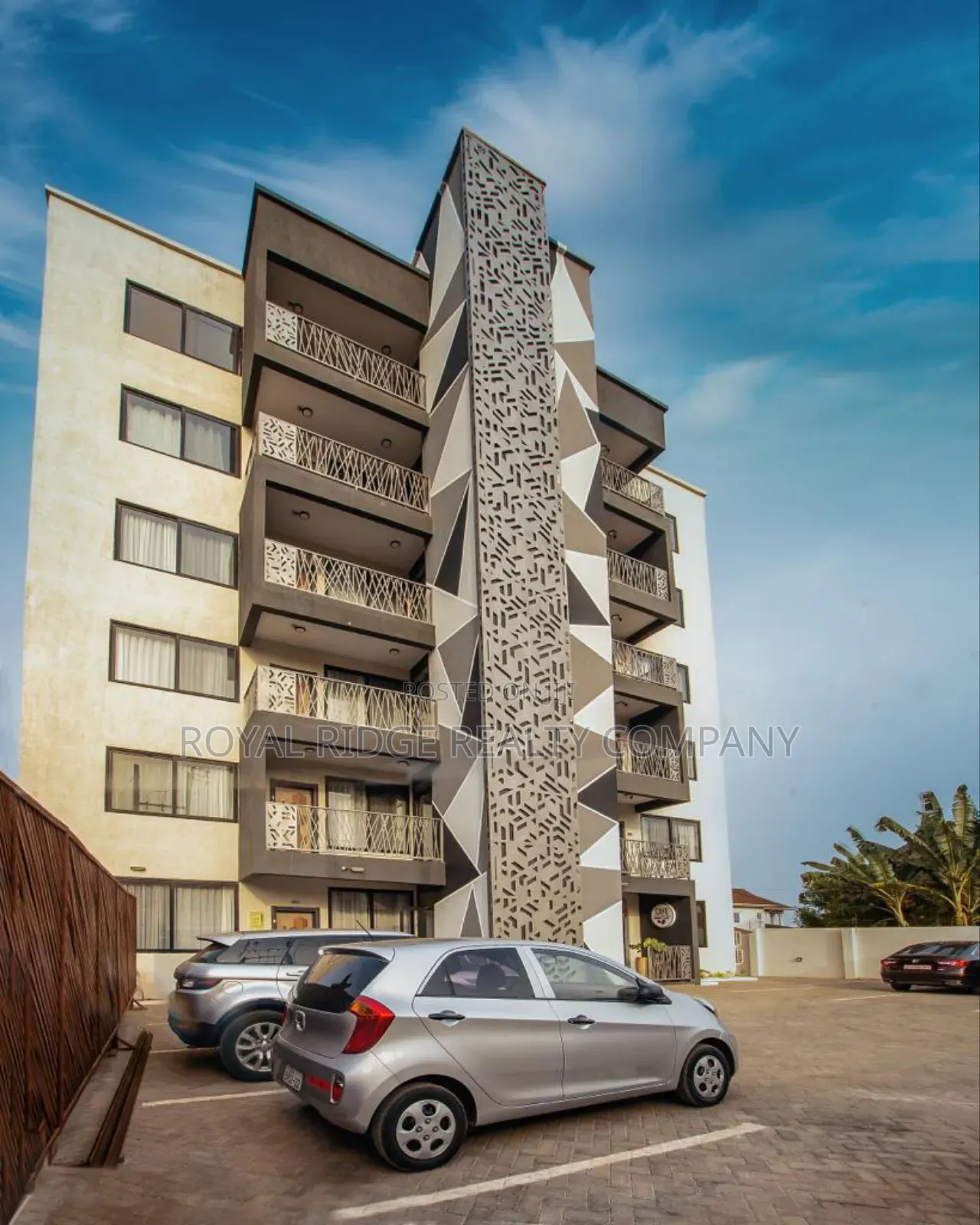 Furnished 3bdrm Apartment in East Airport Close, Accra Metropolitan