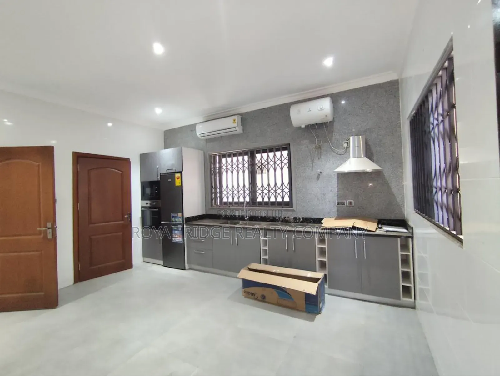 5bdrm House in East Legon, Accra Metropolitan for rent